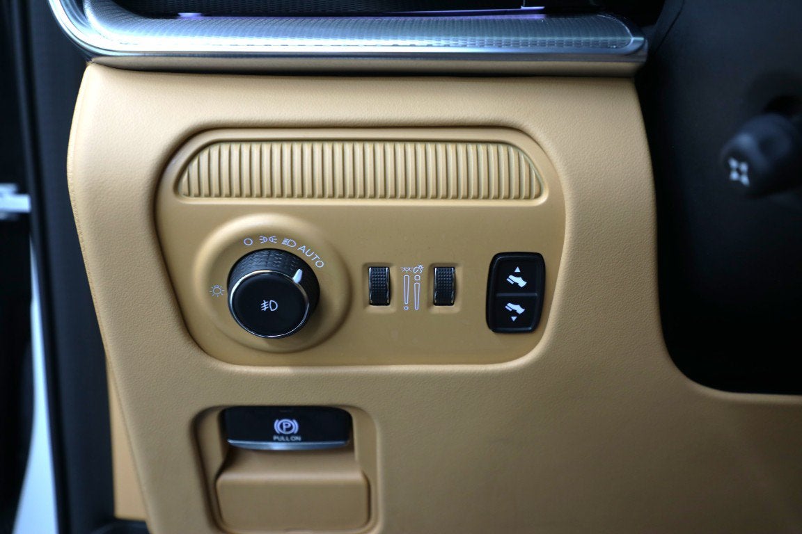 2023 Jeep Grand Wagoneer L Series III