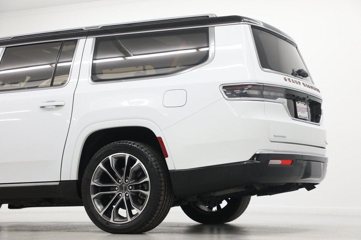 2023 Jeep Grand Wagoneer L Series III