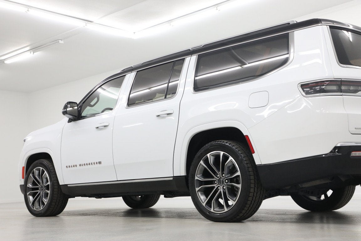 2023 Jeep Grand Wagoneer L Series III