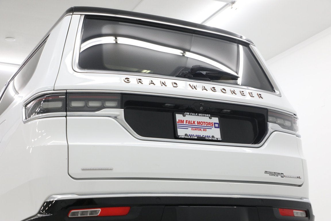 2023 Jeep Grand Wagoneer L Series III