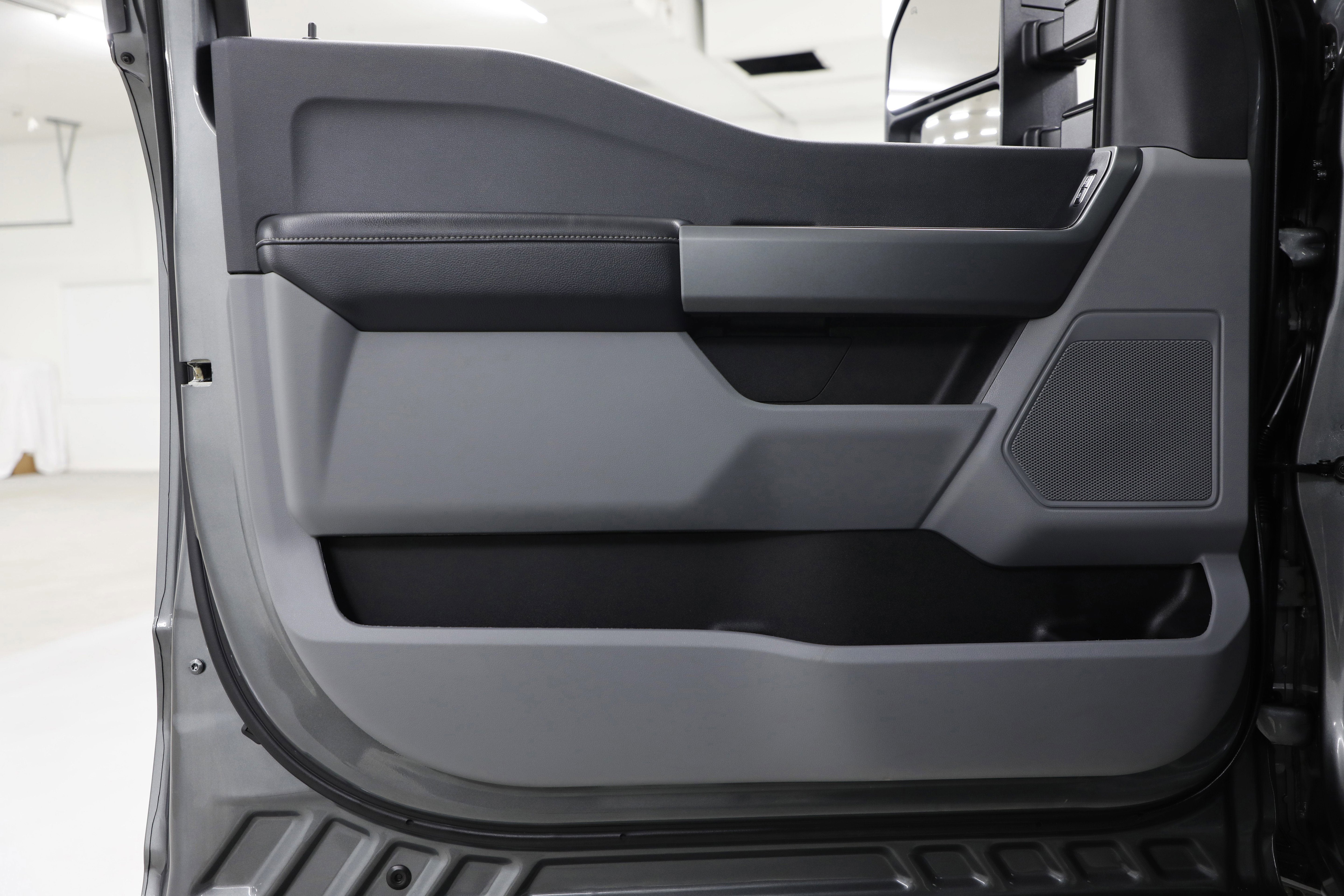 2025 Ford Super Duty F-350 SRW XL