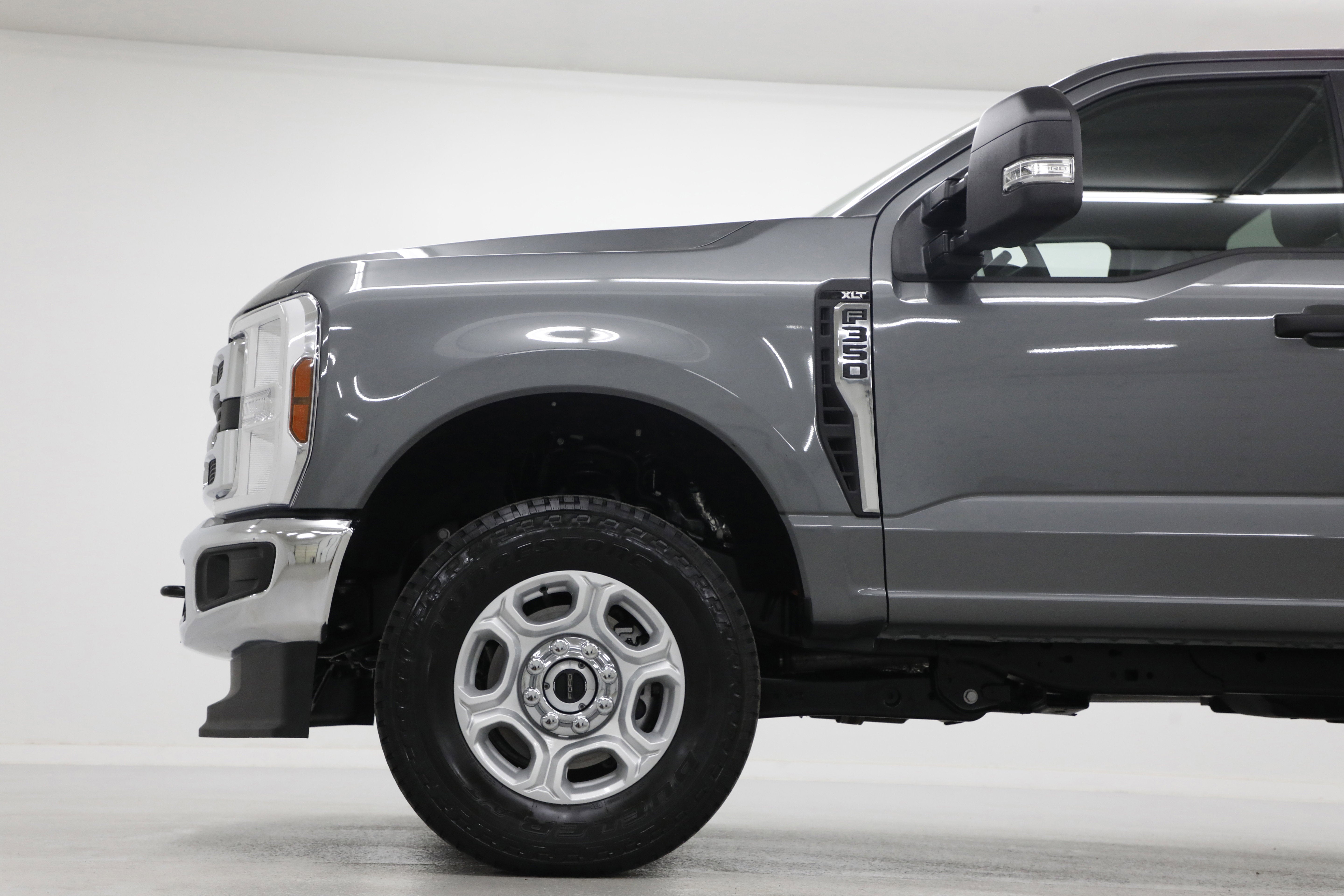 2025 Ford Super Duty F-350 SRW XL