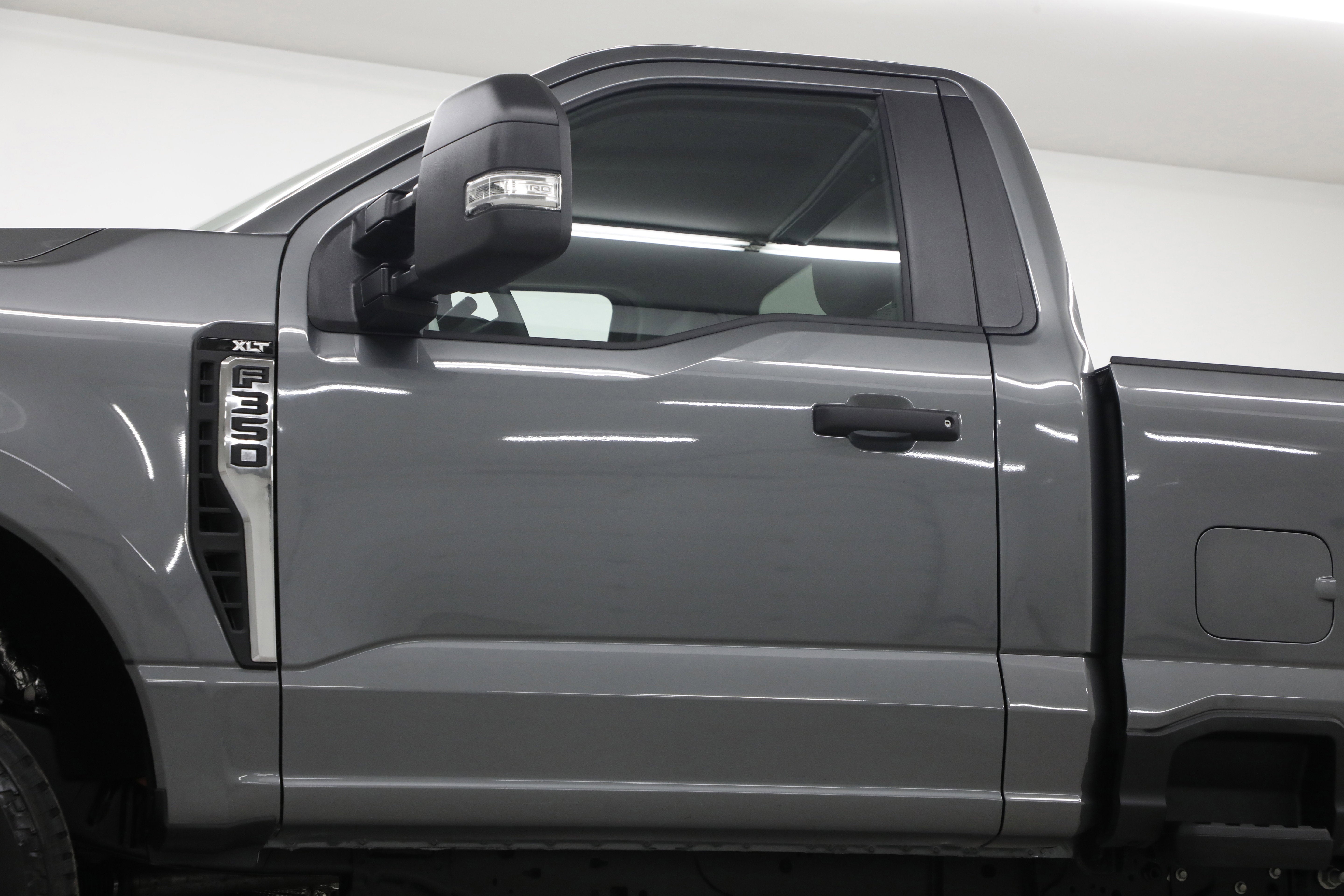 2025 Ford Super Duty F-350 SRW XL