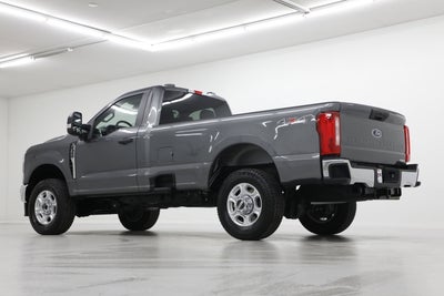 2025 Ford Super Duty F-350 SRW XL