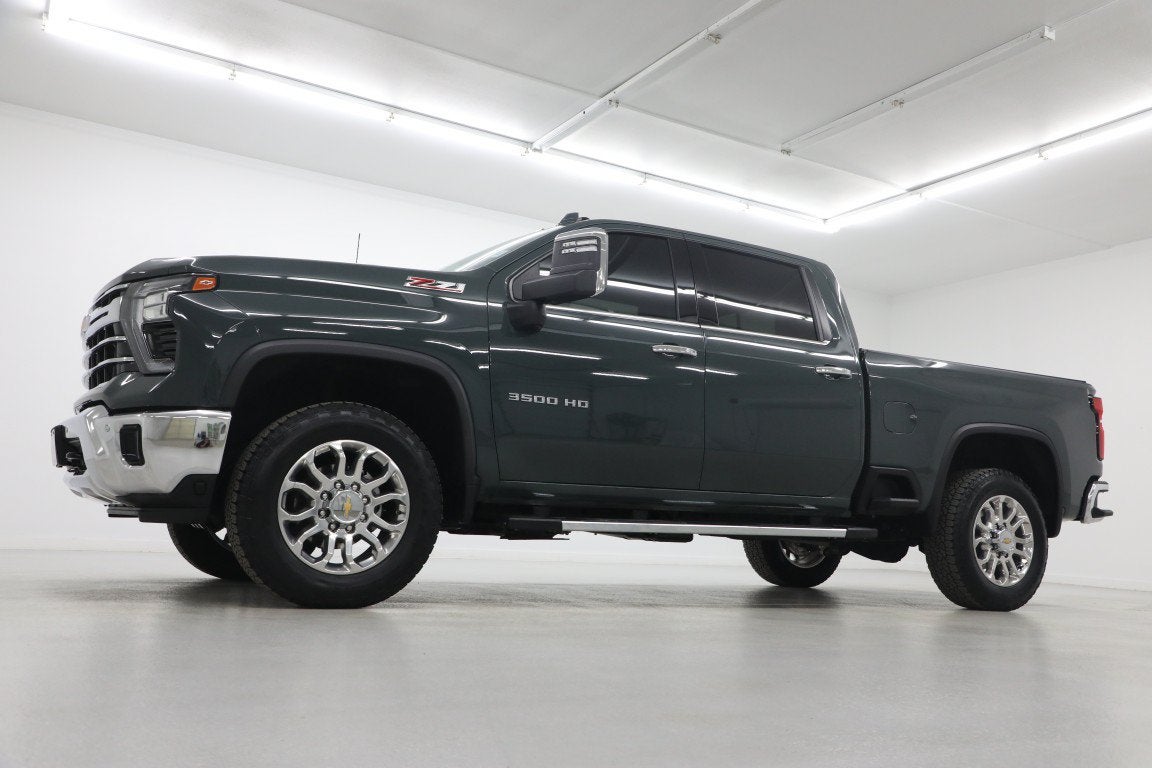 2025 Chevrolet Silverado 3500 HD LTZ