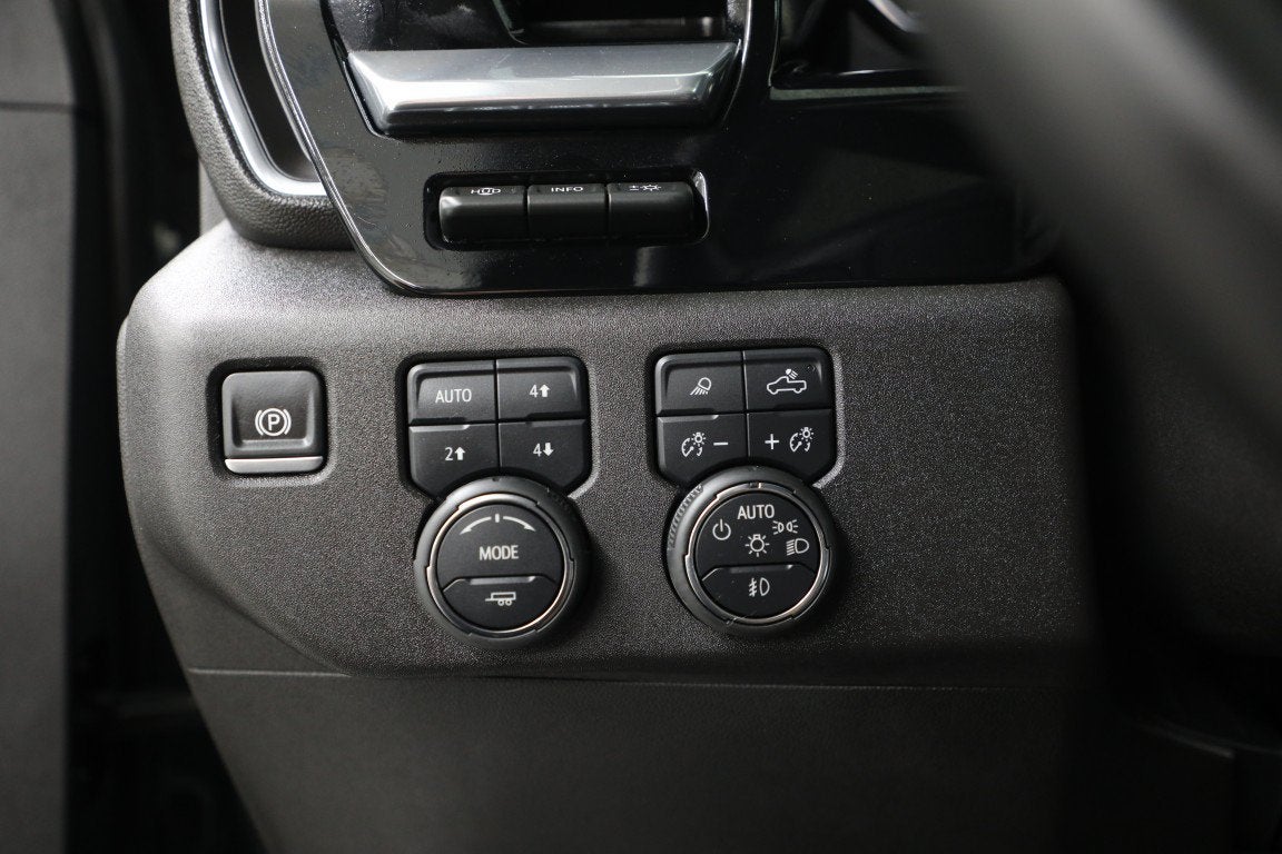 2025 Chevrolet Silverado 3500 HD LTZ