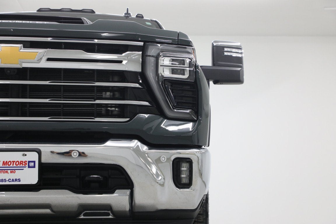 2025 Chevrolet Silverado 3500 HD LTZ