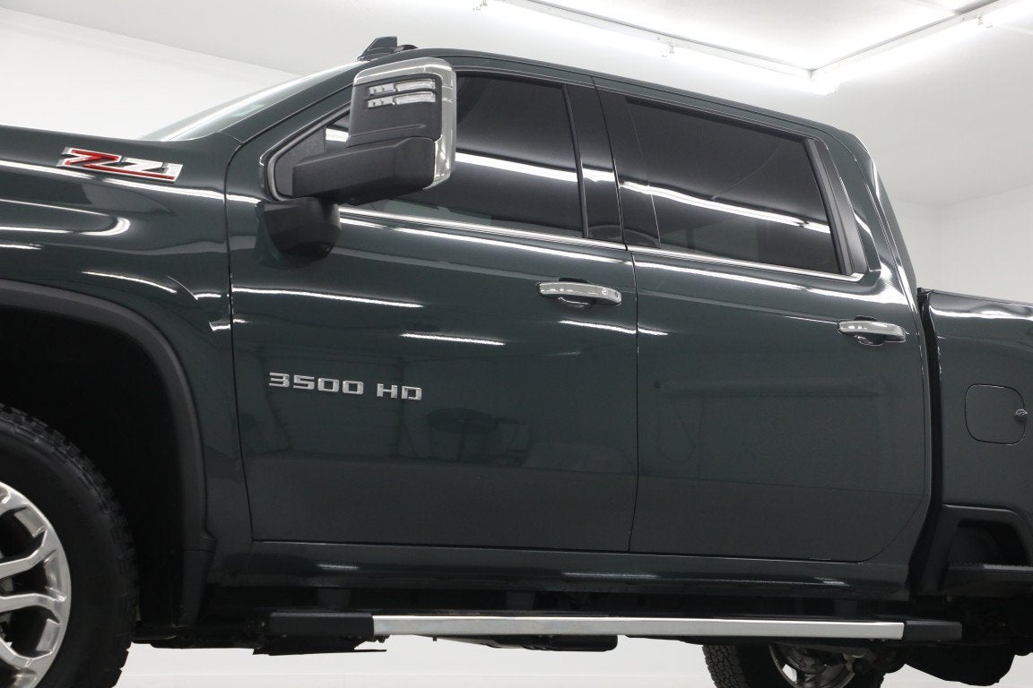 2025 Chevrolet Silverado 3500 HD LTZ