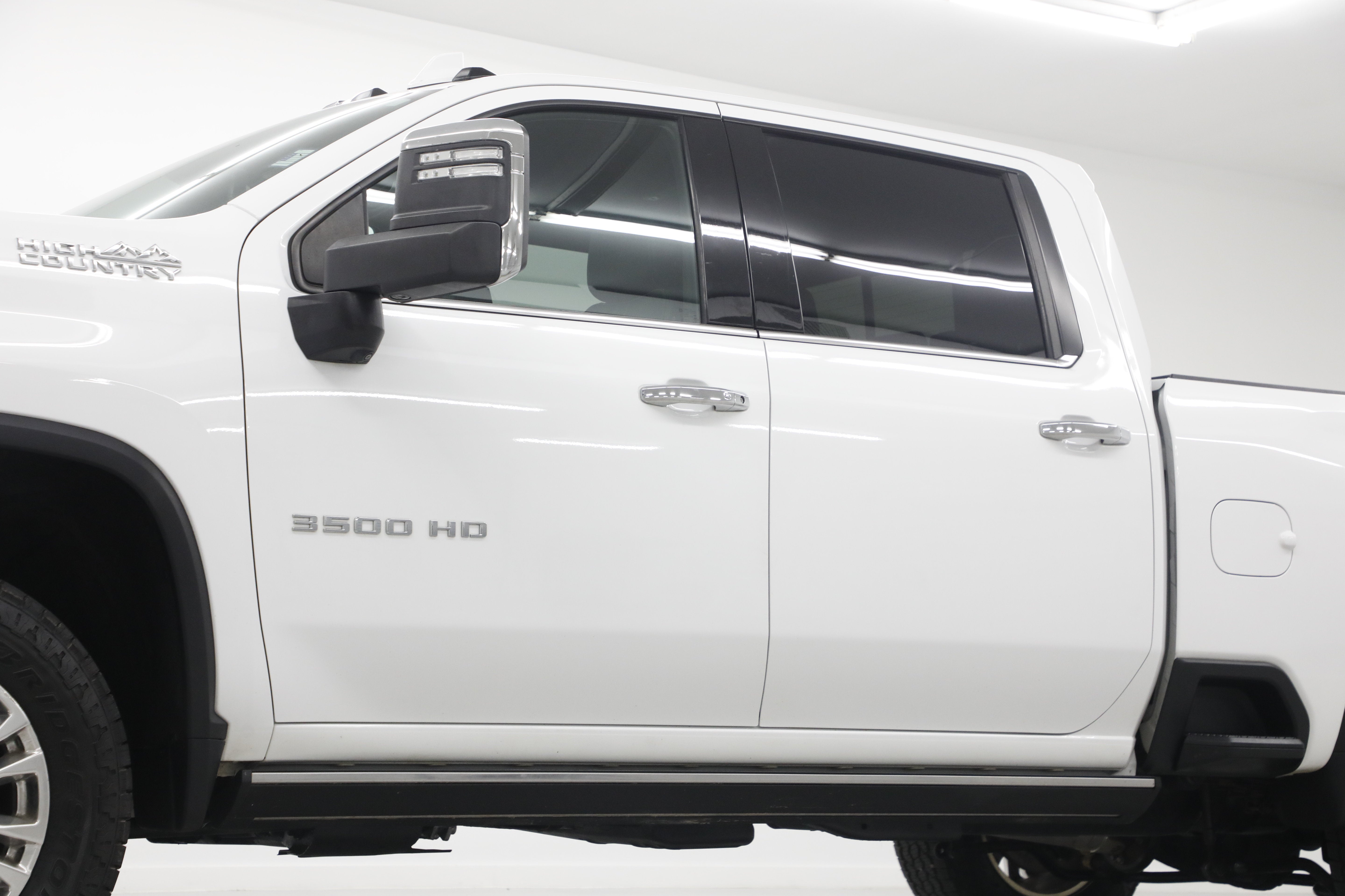 2023 Chevrolet Silverado 3500 HD High Country
