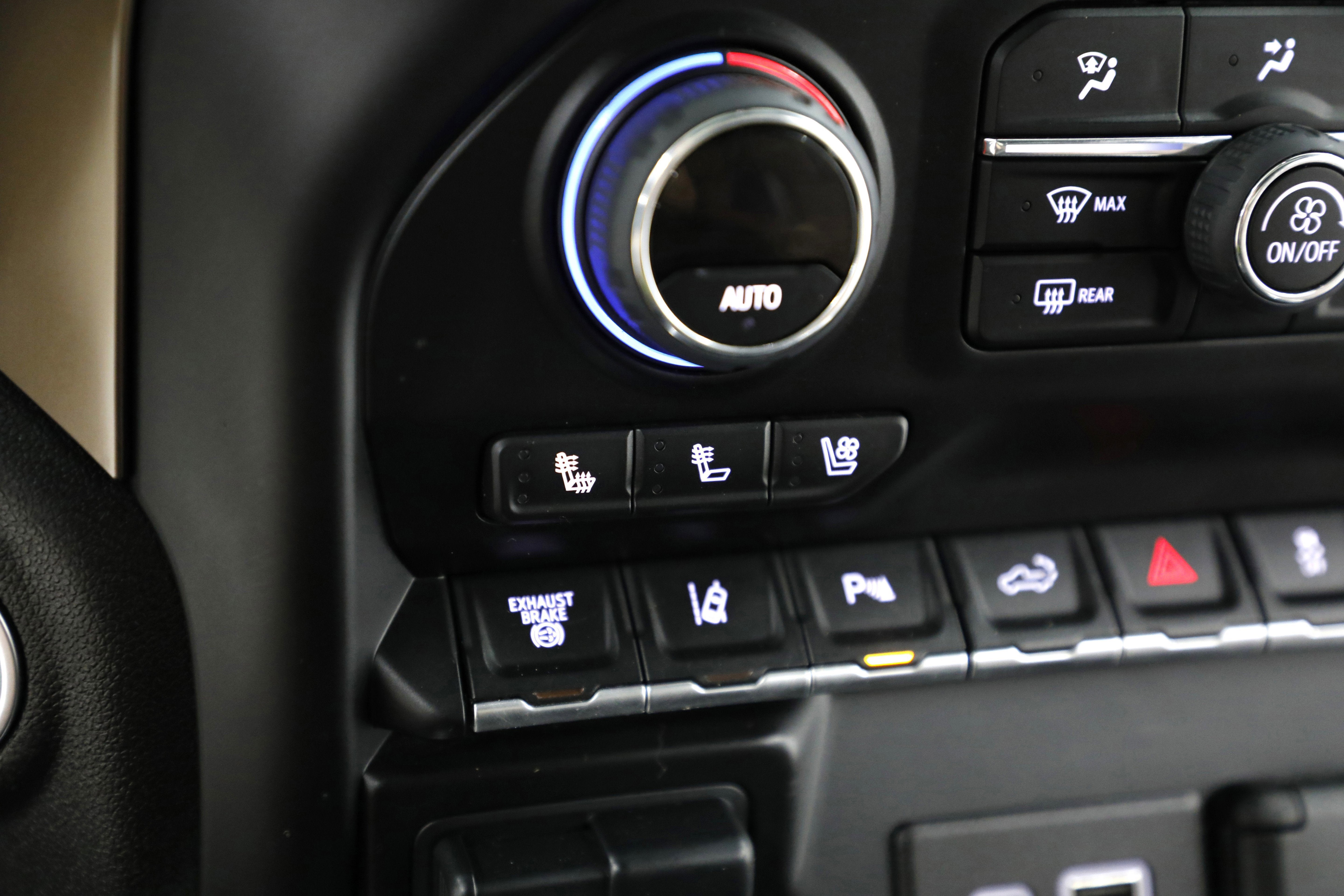 2022 Chevrolet Silverado 3500 HD High Country DRW