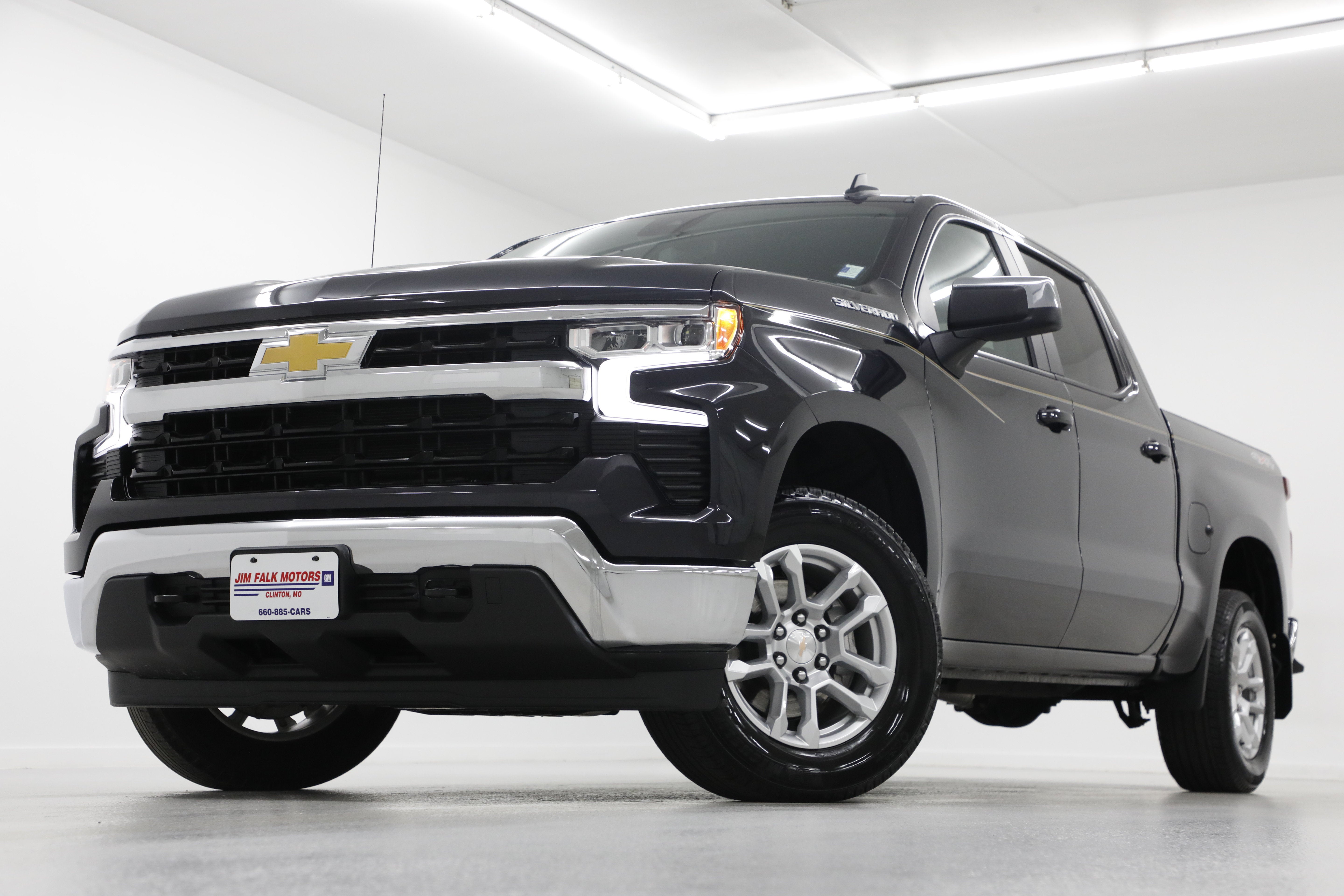 2023 Chevrolet Silverado 1500 LT (2FL)