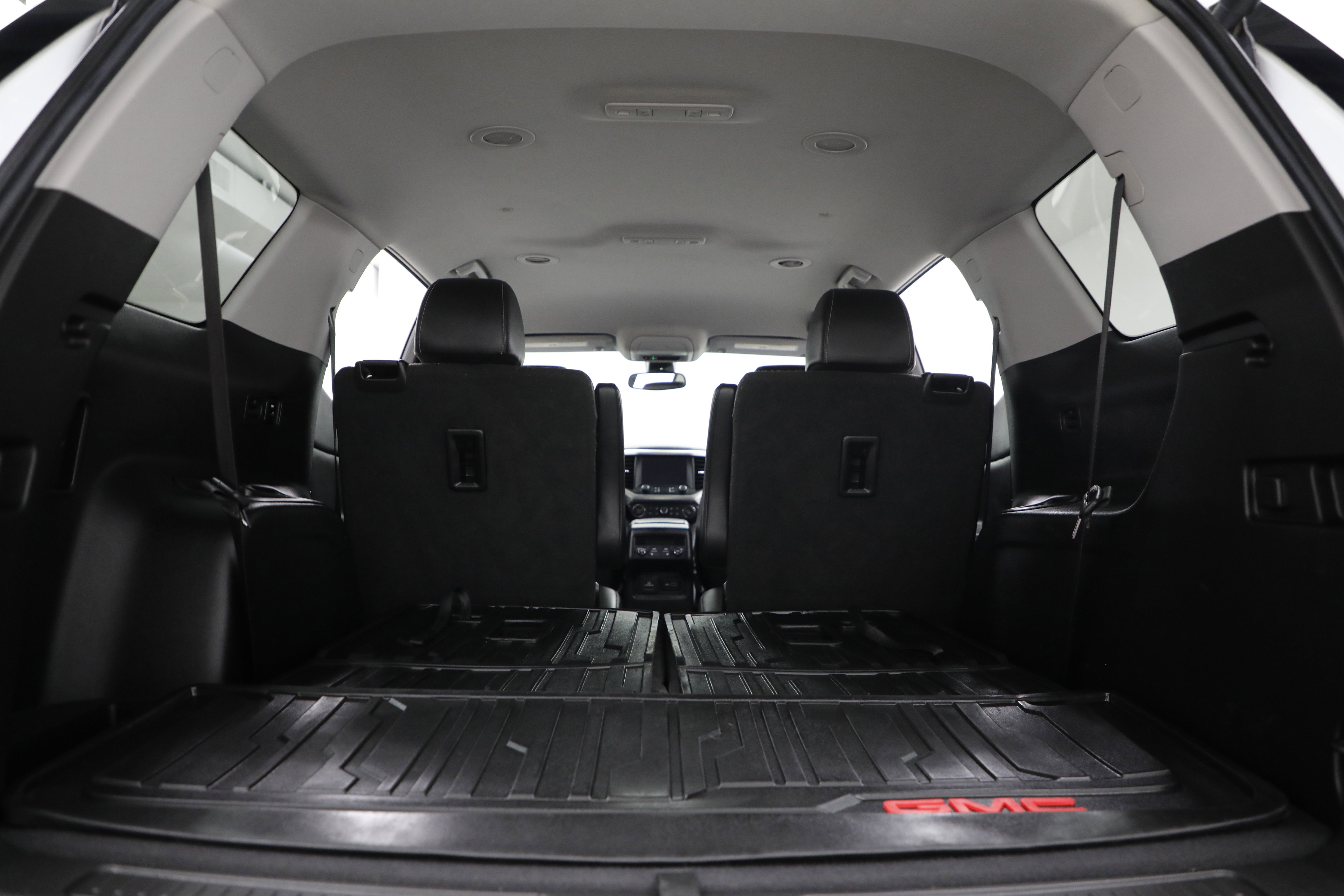 2022 GMC Acadia SLT