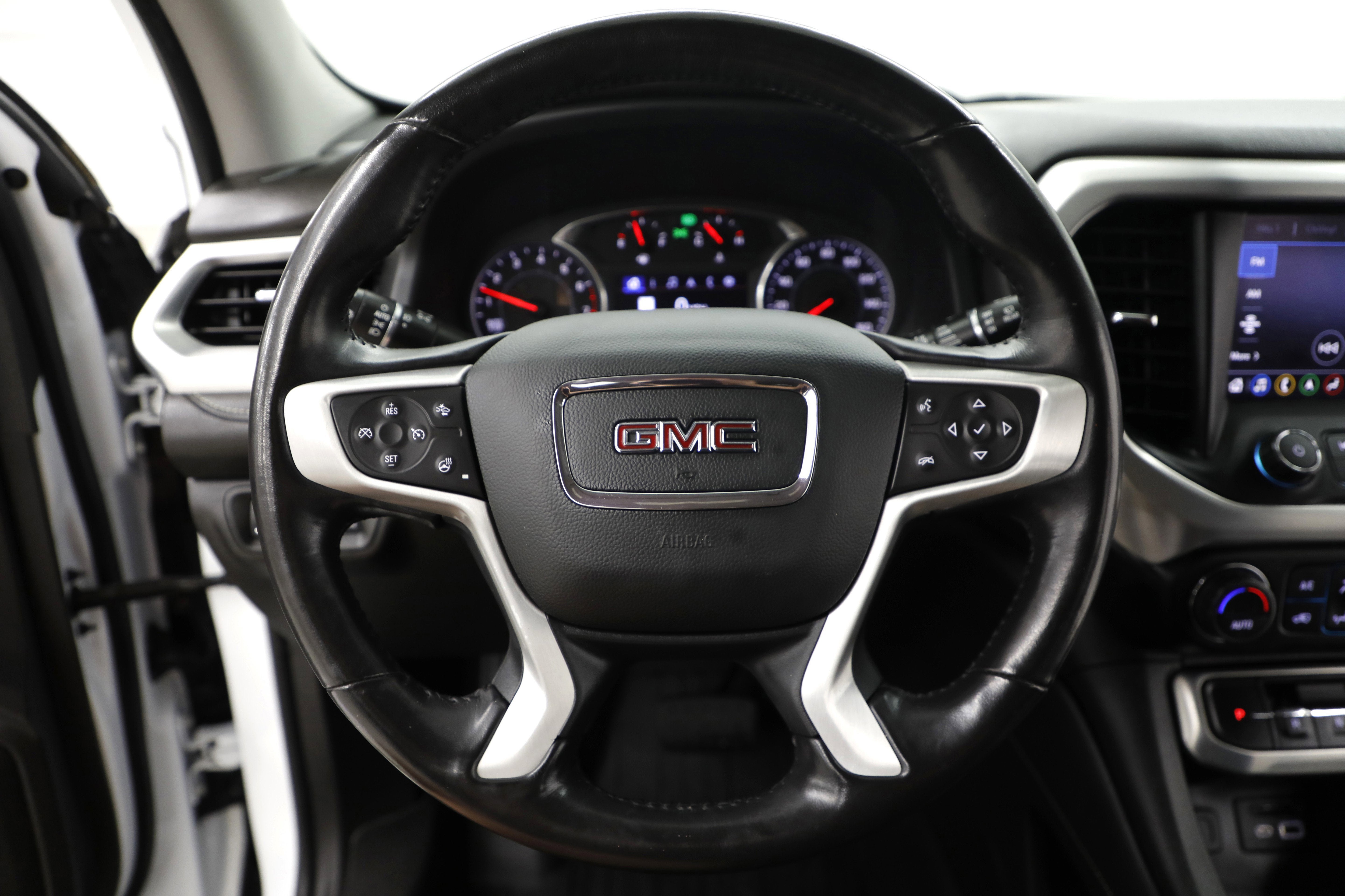 2022 GMC Acadia SLT