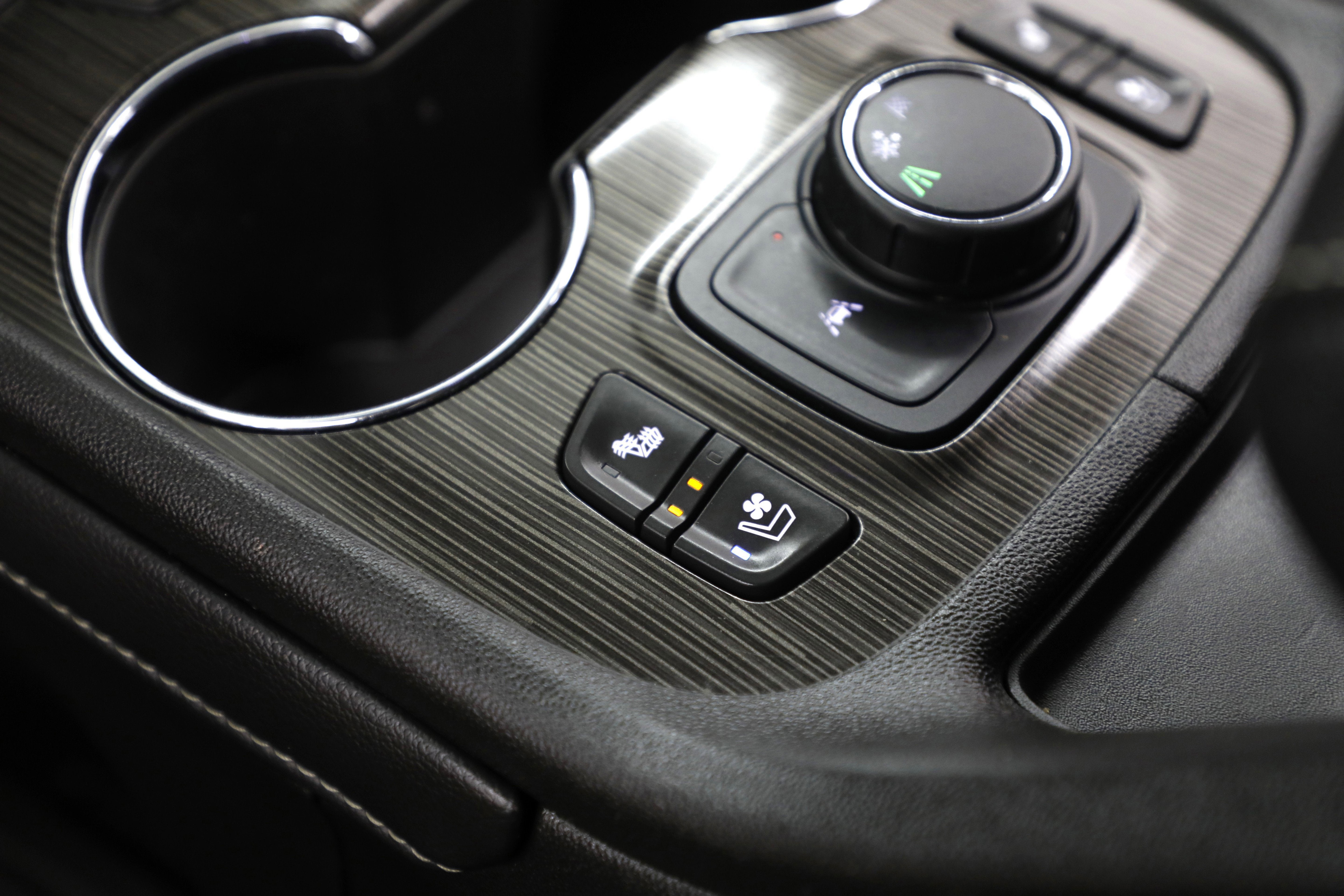 2022 GMC Acadia SLT