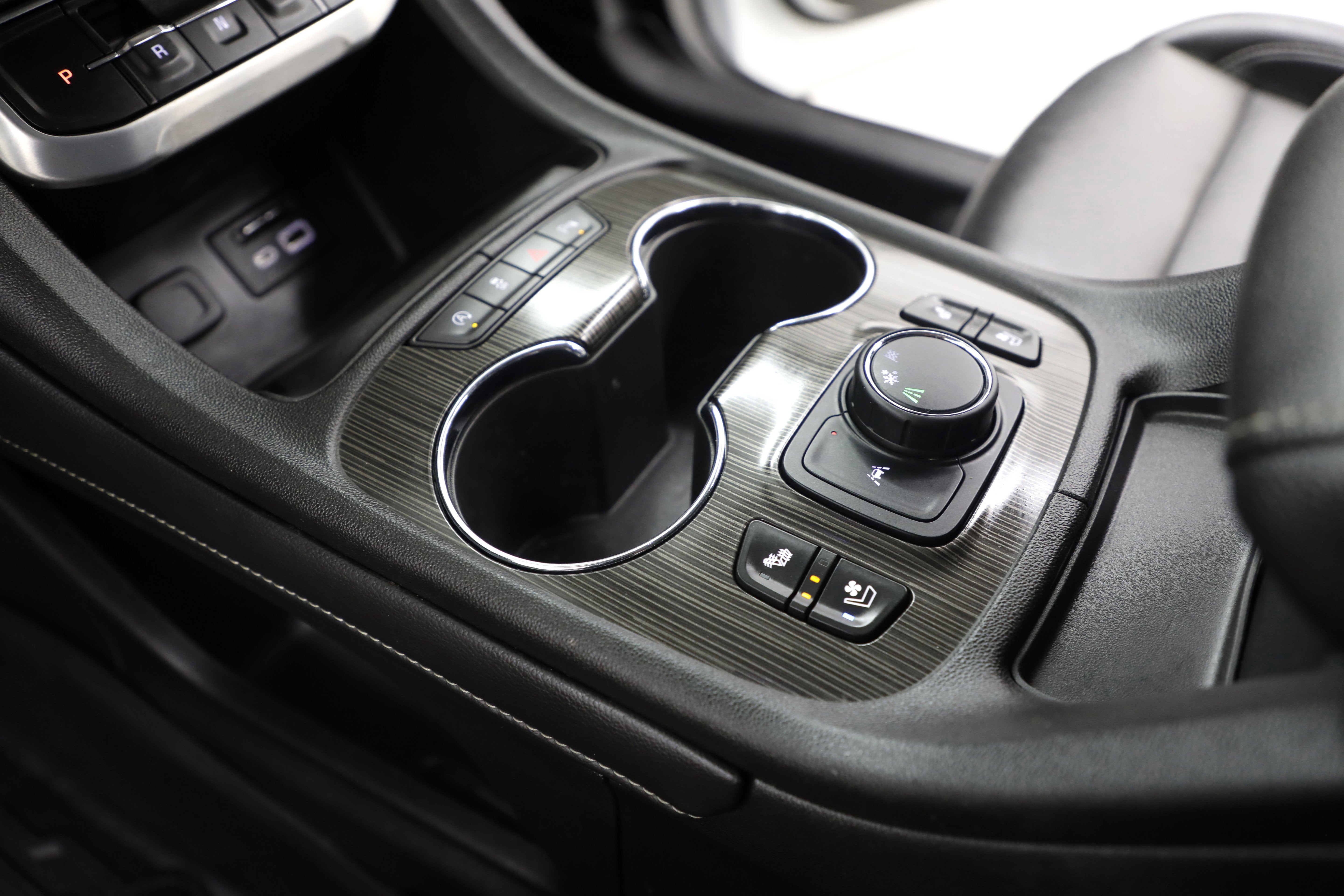 2022 GMC Acadia SLT