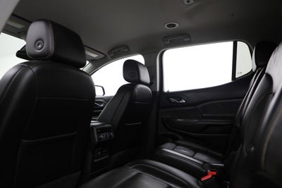 2022 GMC Acadia SLT