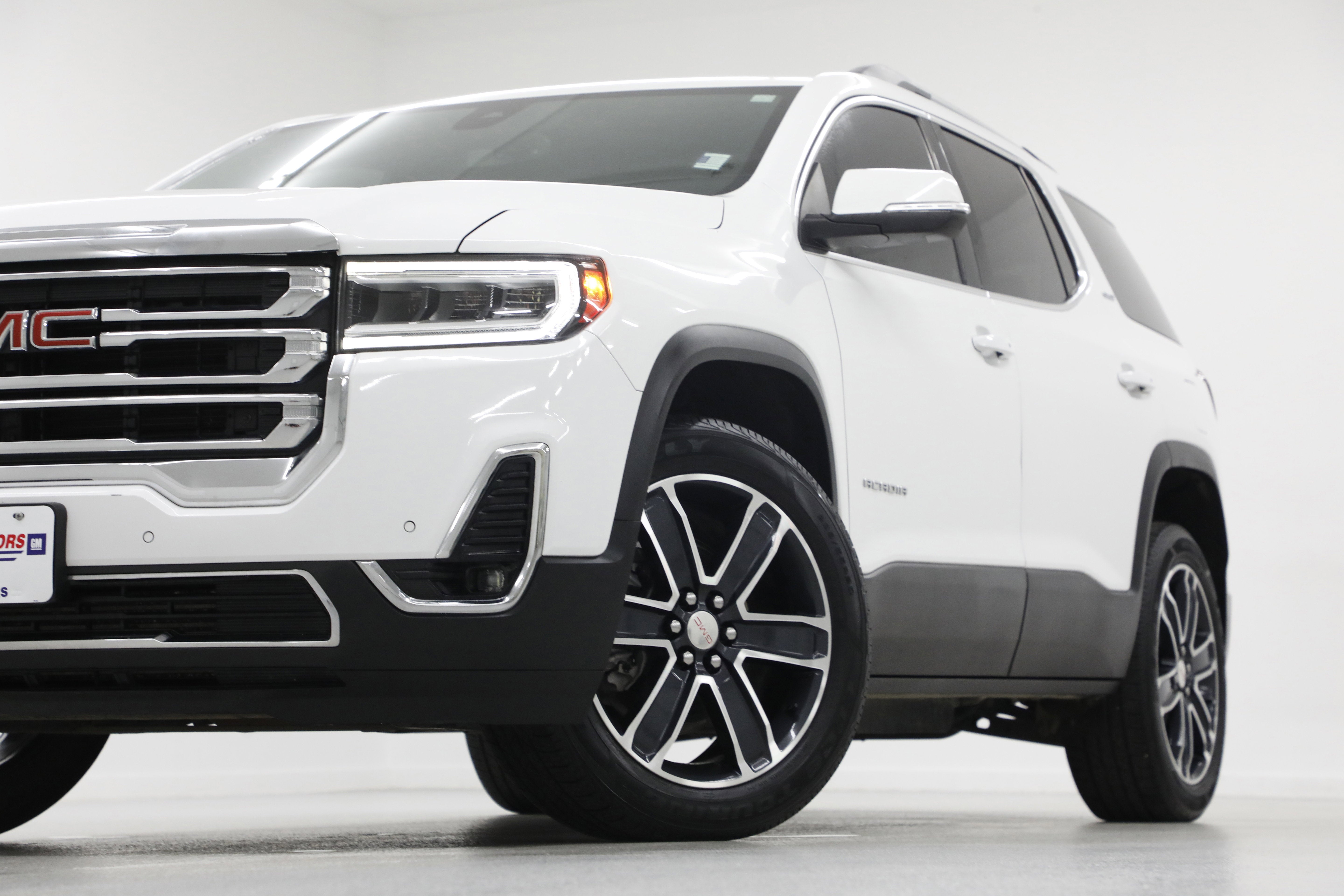 2022 GMC Acadia SLT