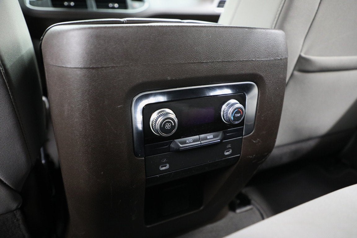 2023 GMC Yukon SLE