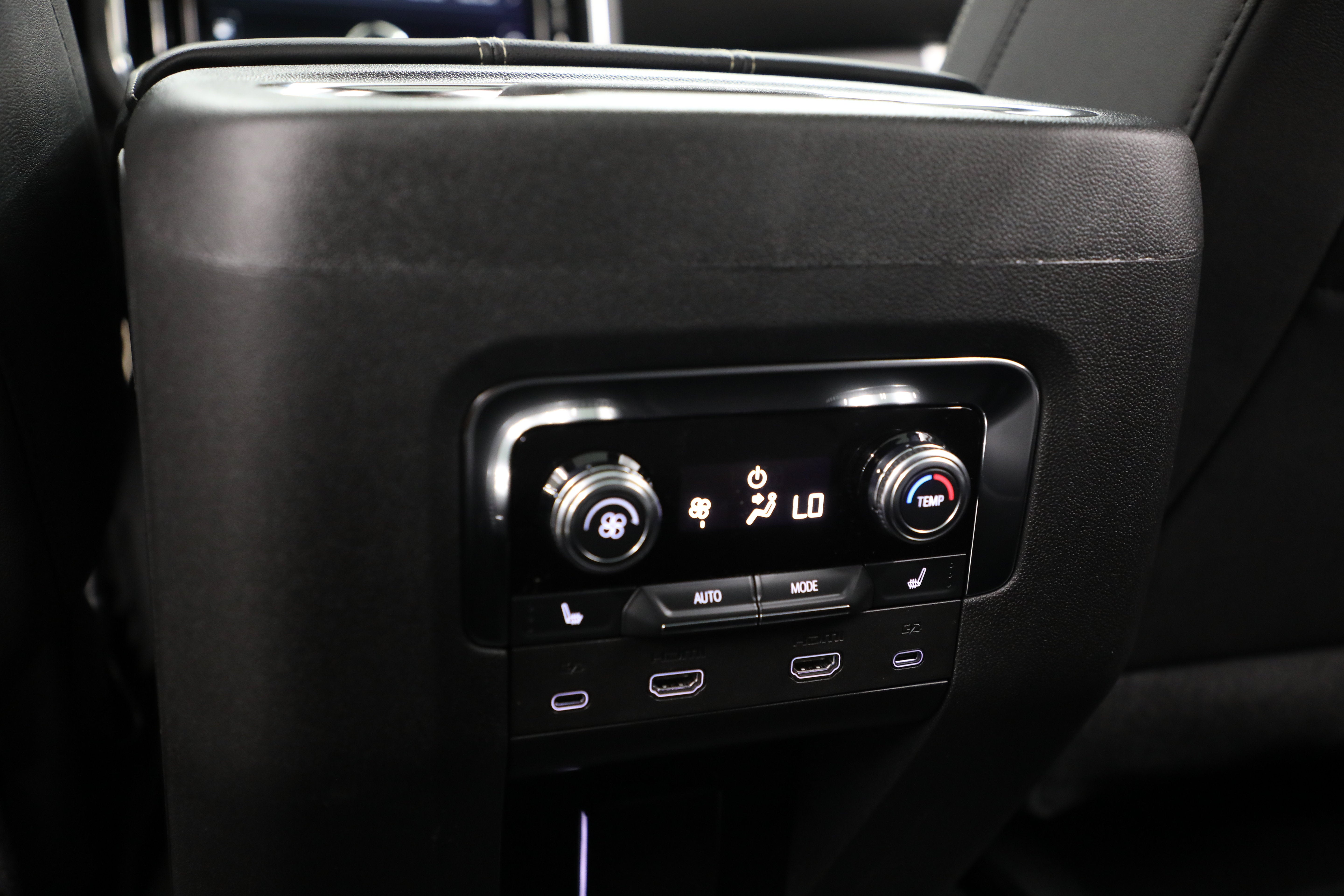 2027 GMC Yukon Elevation