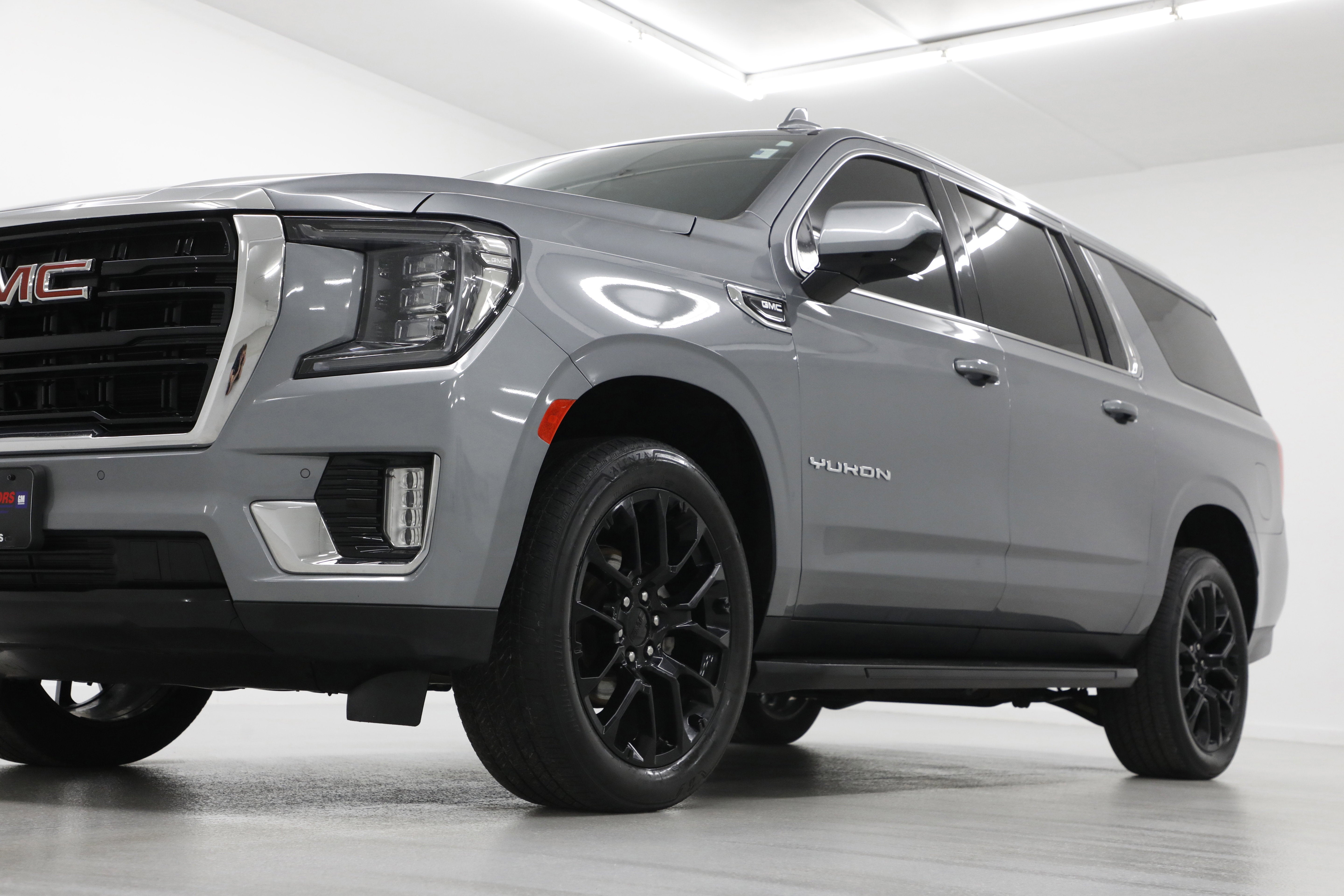 2022 GMC Yukon XL SLE