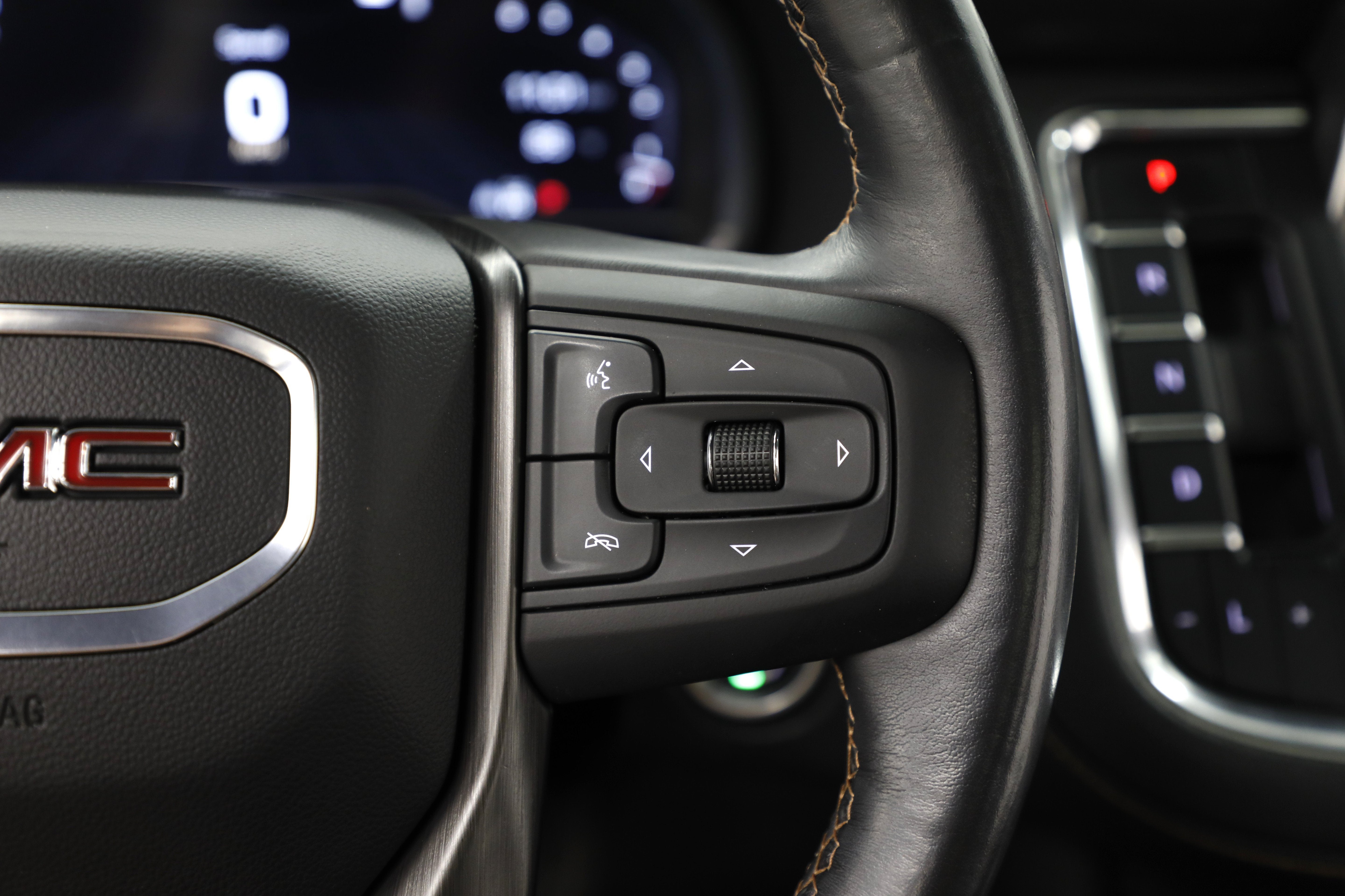 2023 GMC Yukon XL AT4
