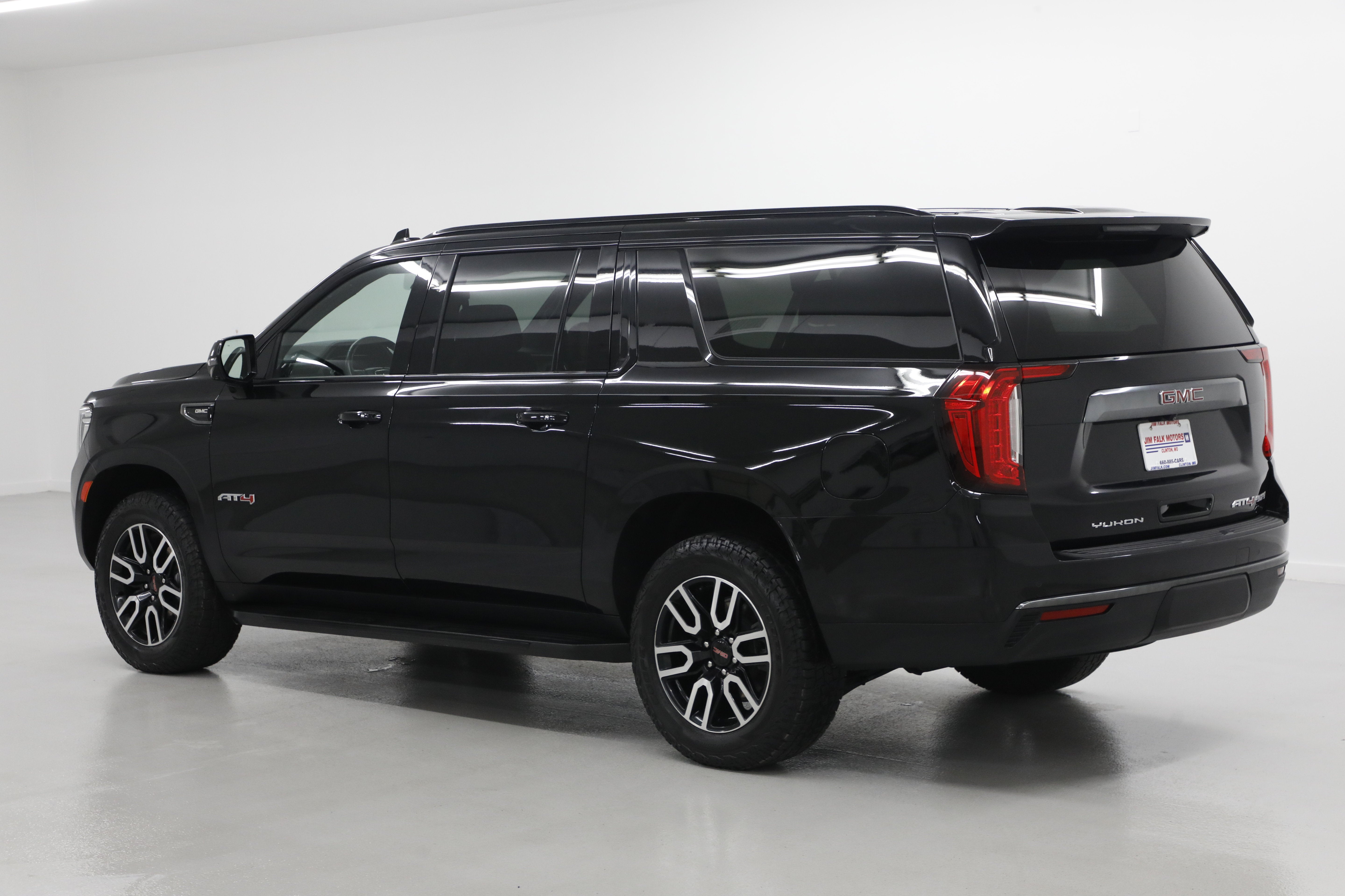 2023 GMC Yukon XL AT4