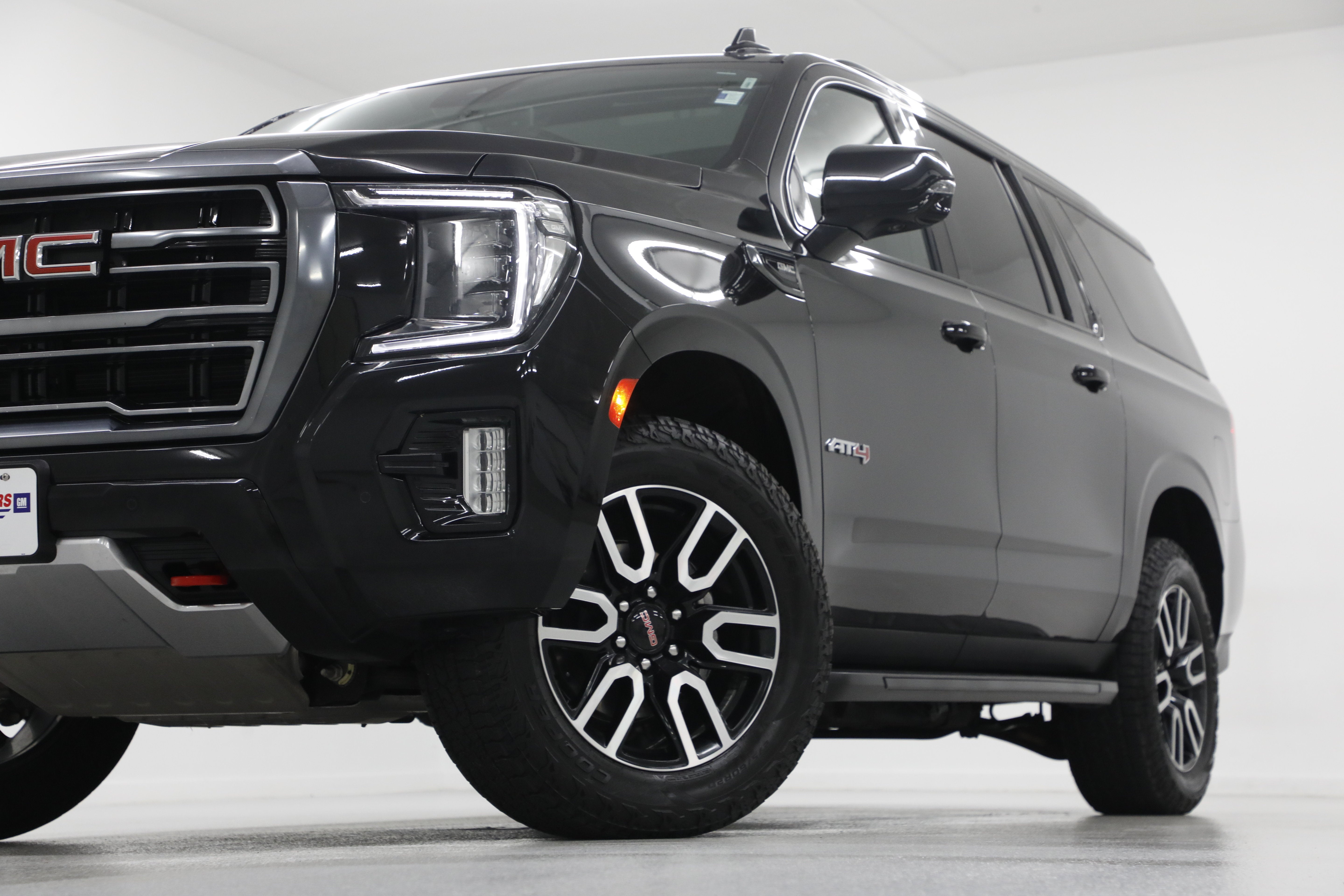 2023 GMC Yukon XL AT4