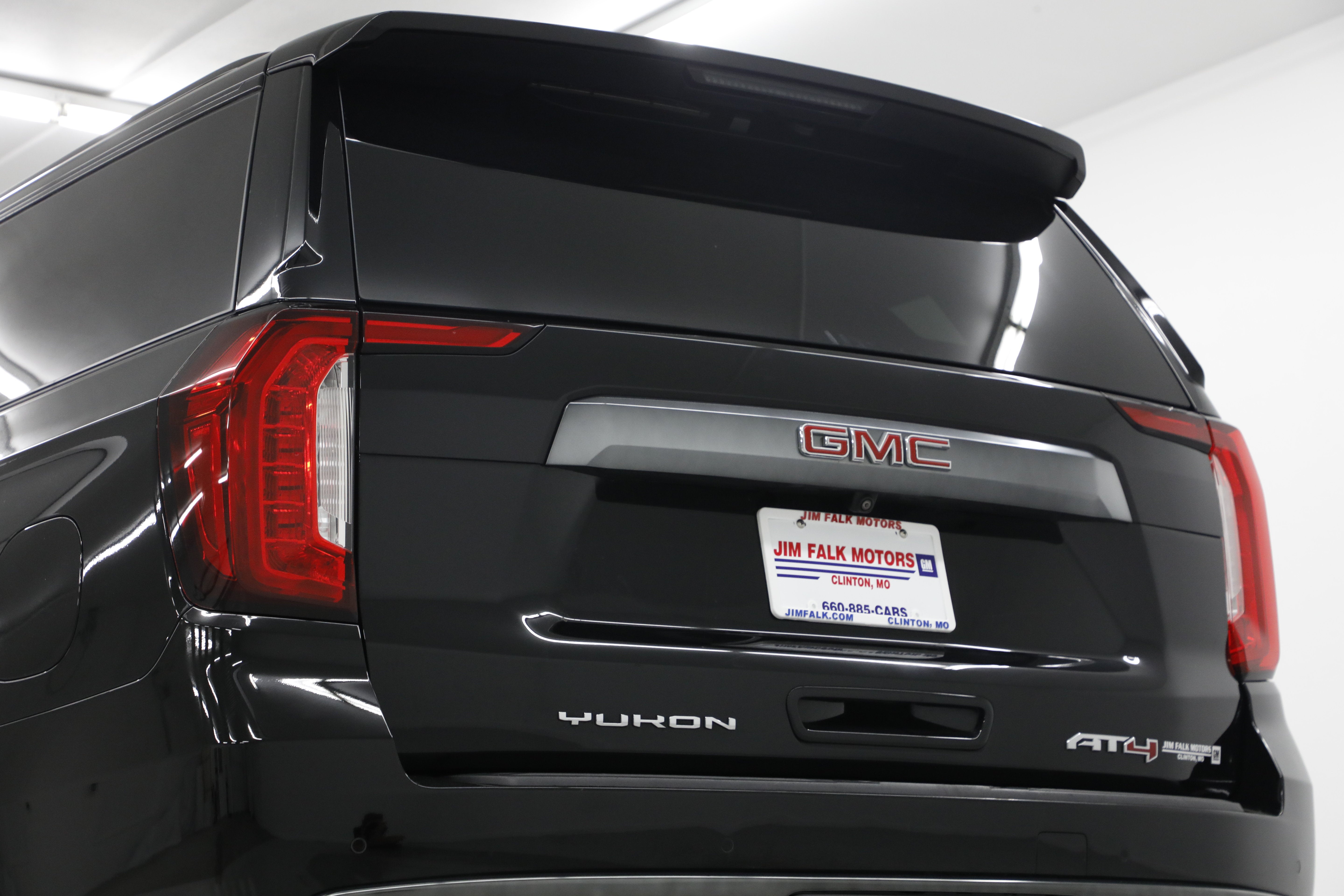 2023 GMC Yukon XL AT4