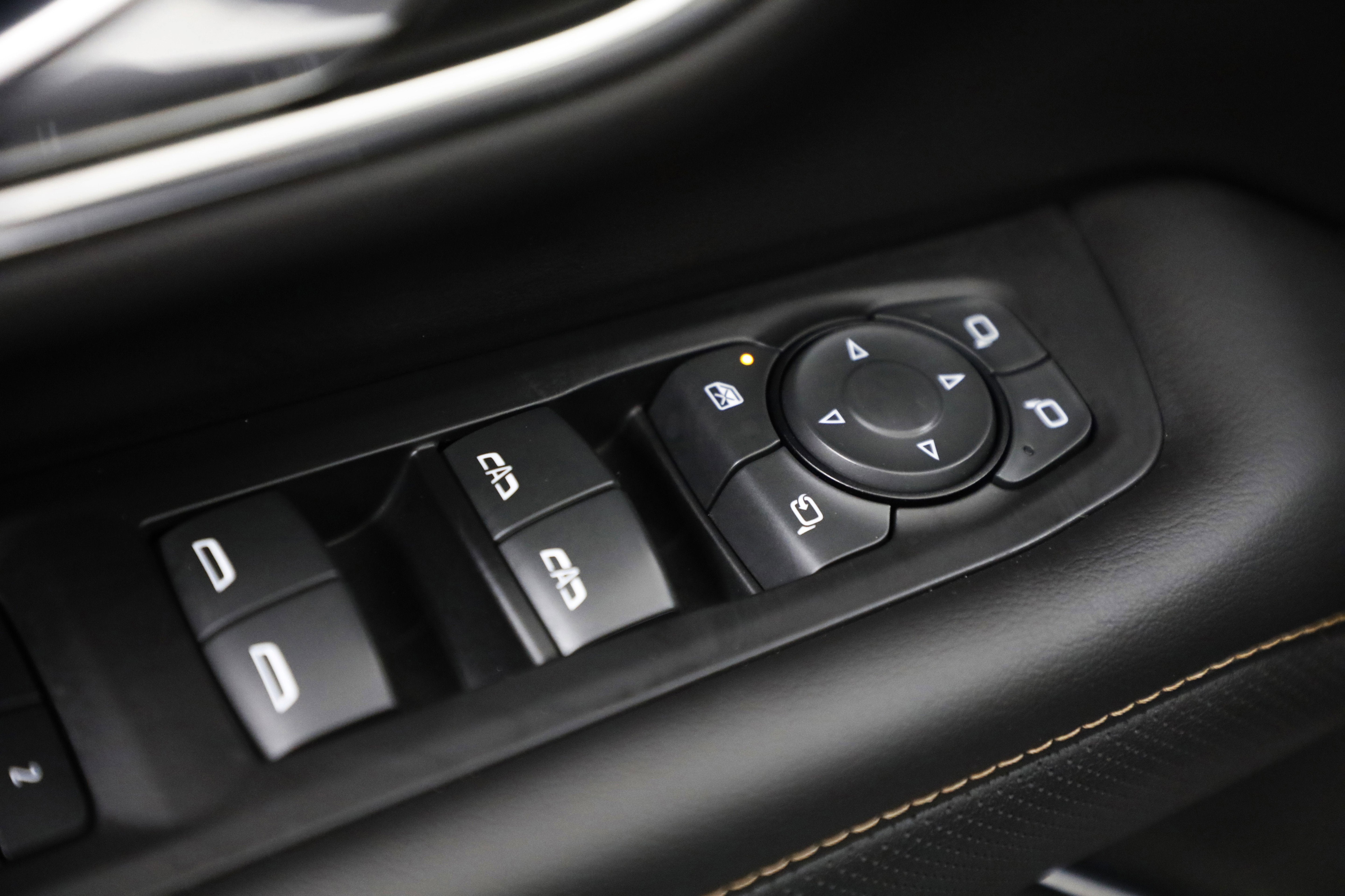 2023 GMC Yukon XL AT4