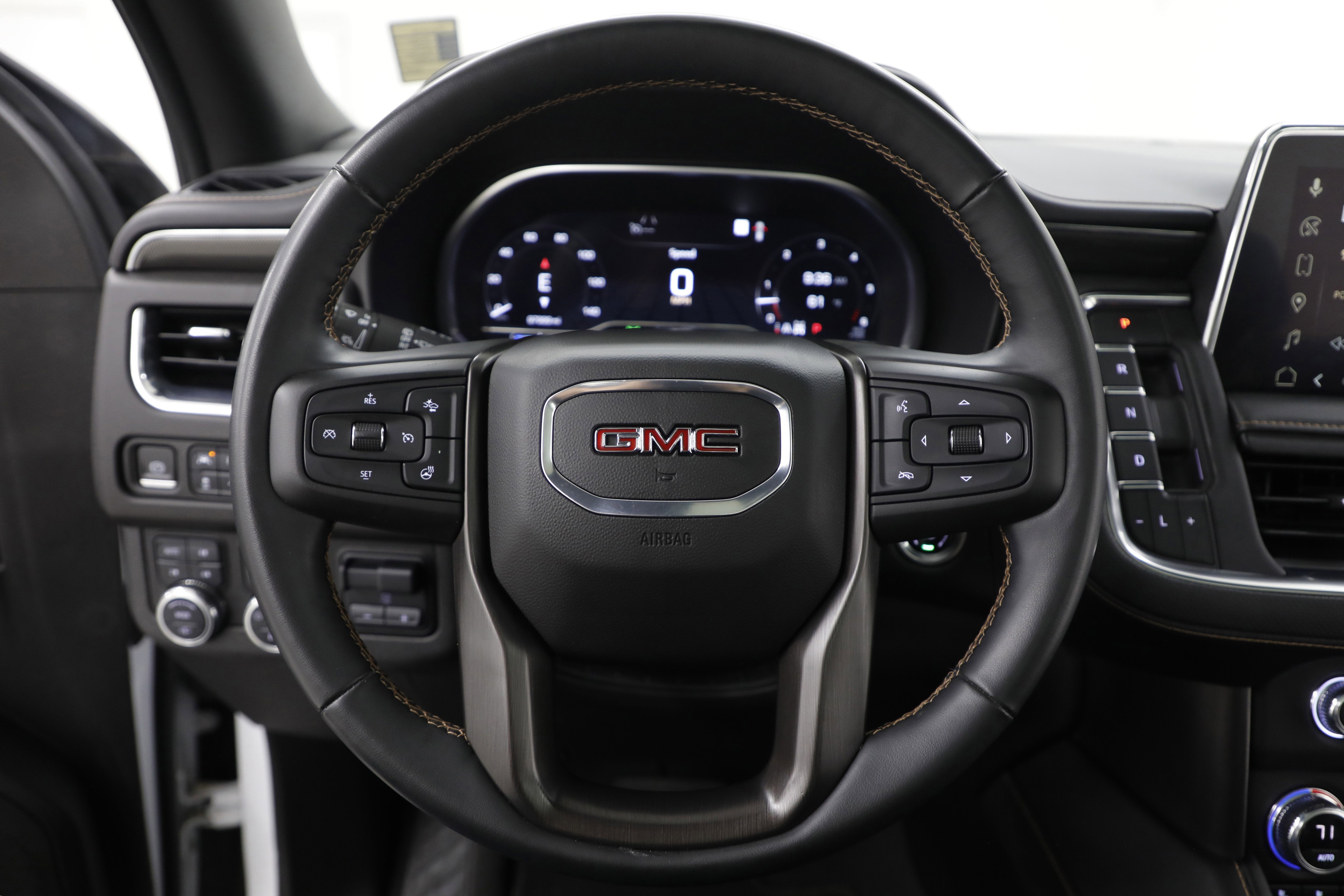 2023 GMC Yukon XL AT4