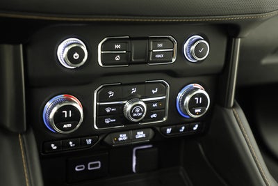 2023 GMC Yukon XL AT4