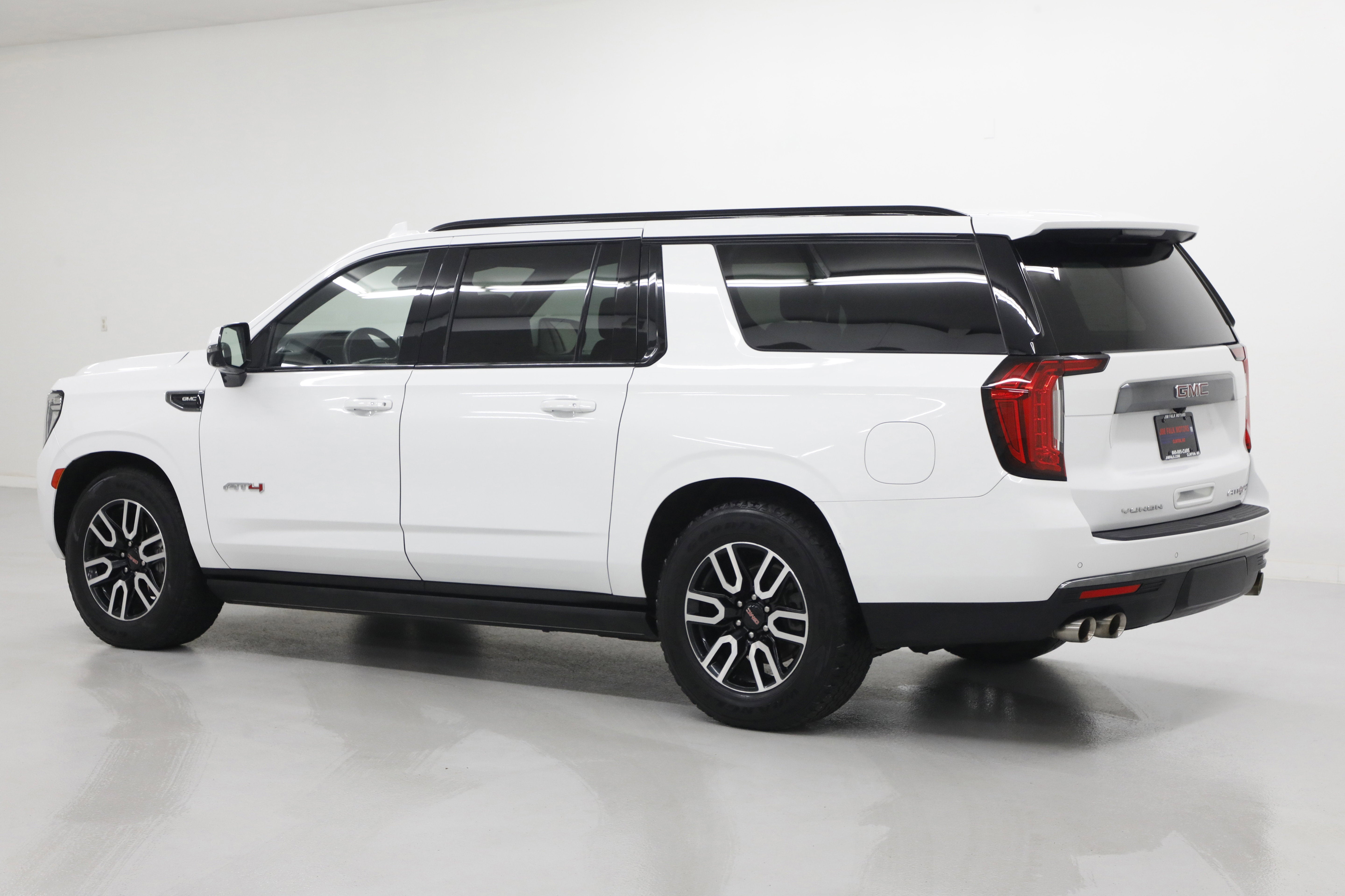 2023 GMC Yukon XL AT4