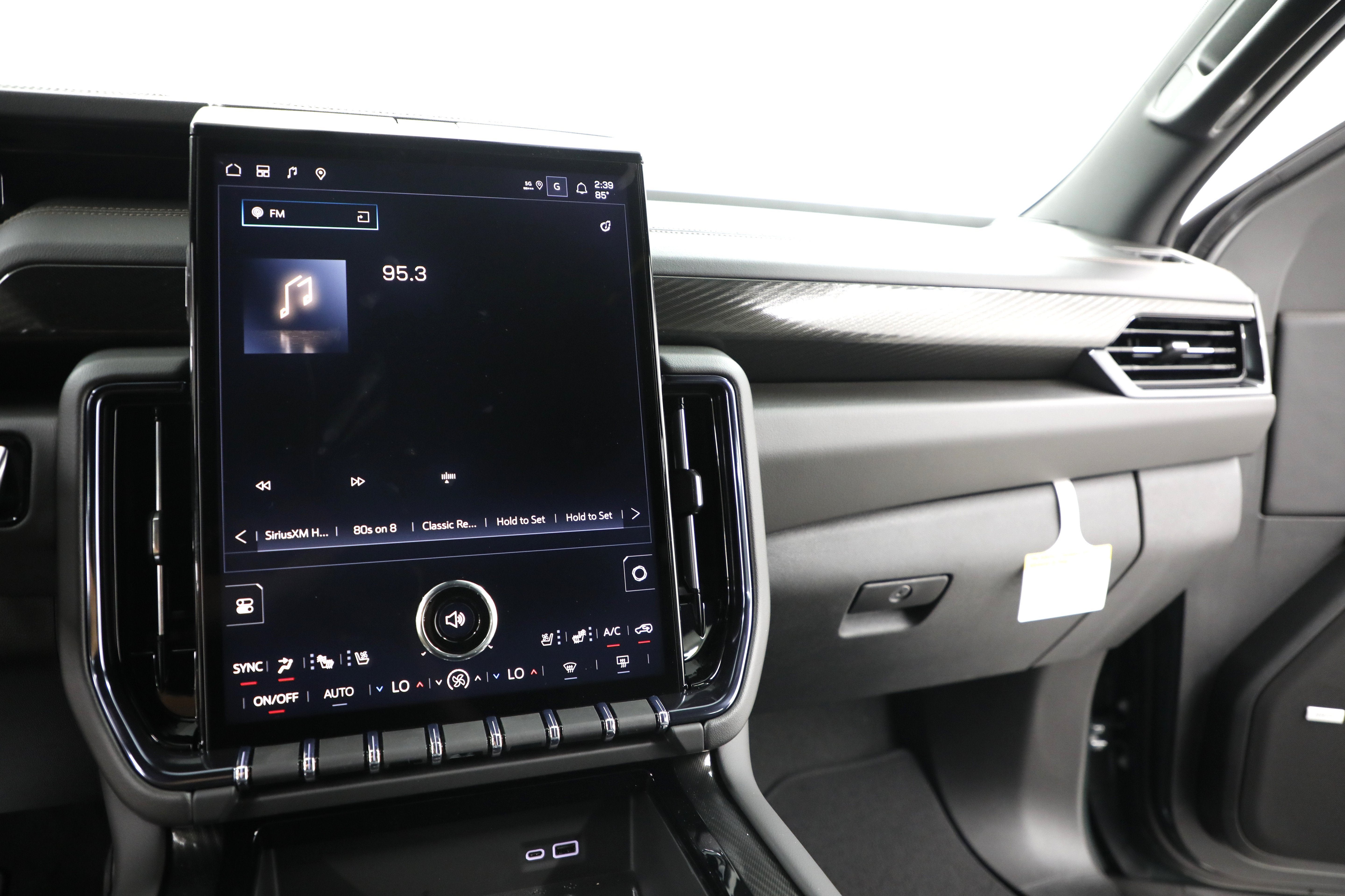 2026 GMC Yukon XL AT4 - Photo 33