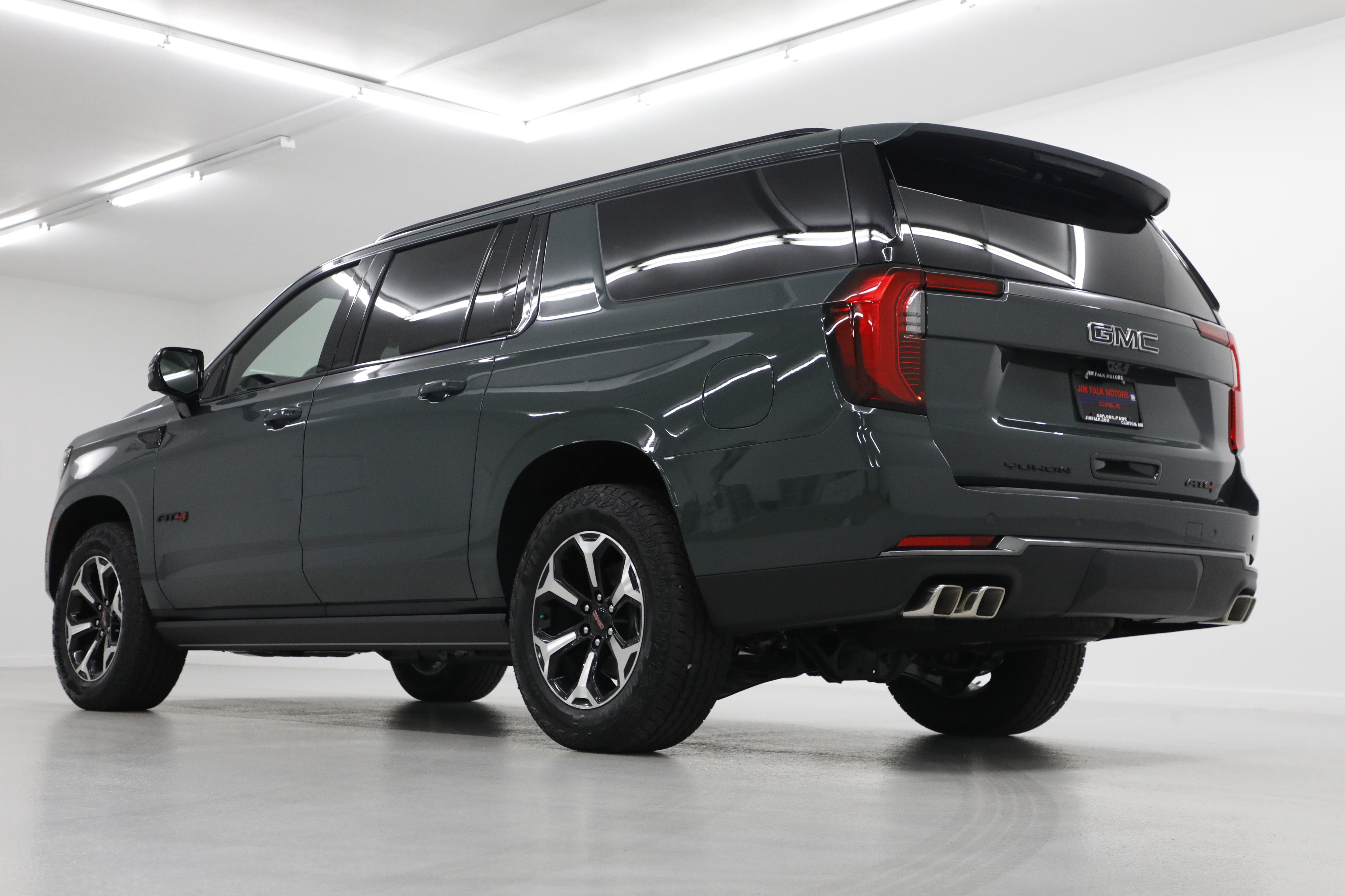 2026 GMC Yukon XL AT4 - Photo 7