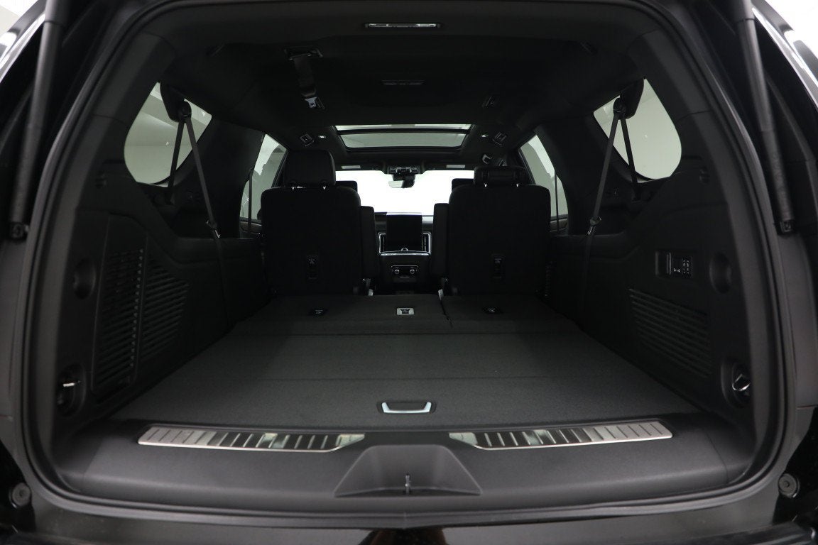 2026 GMC Yukon XL Denali - Photo 12