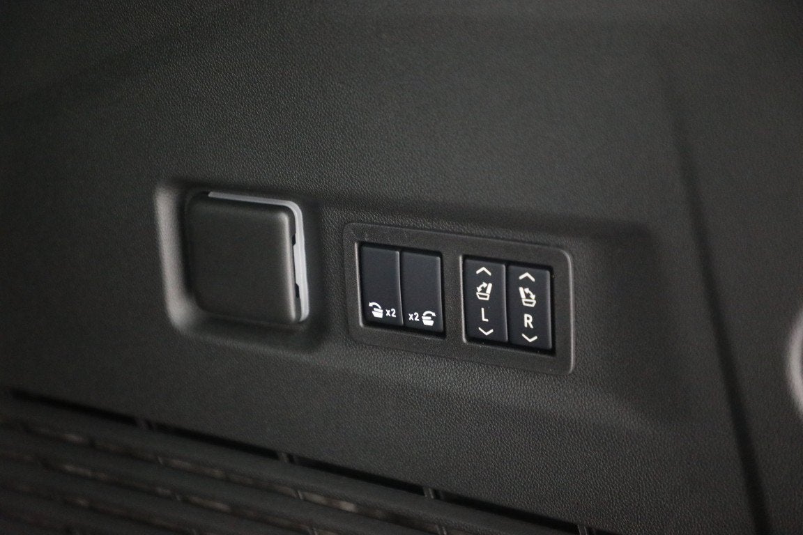 2026 GMC Yukon XL Denali - Photo 13