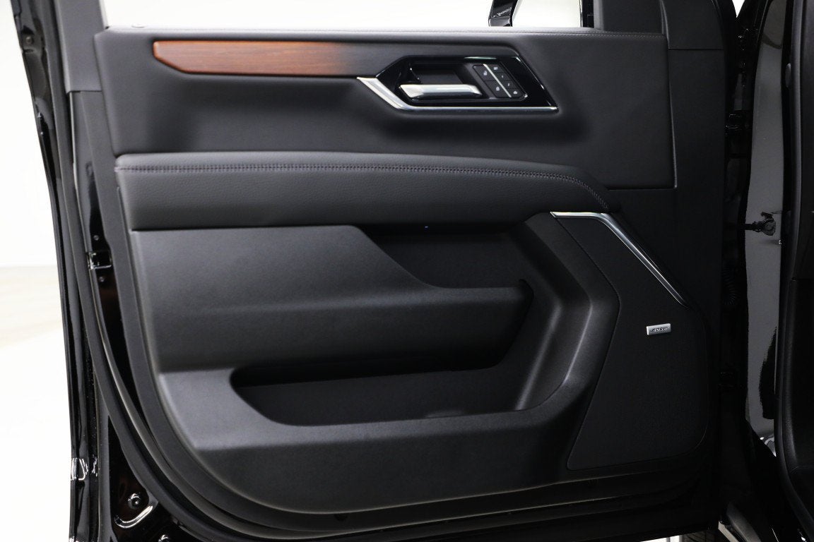 2026 GMC Yukon XL Denali - Photo 17