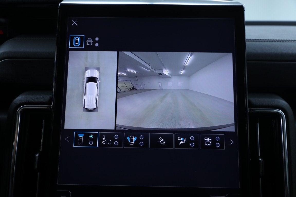 2026 GMC Yukon XL Denali - Photo 41