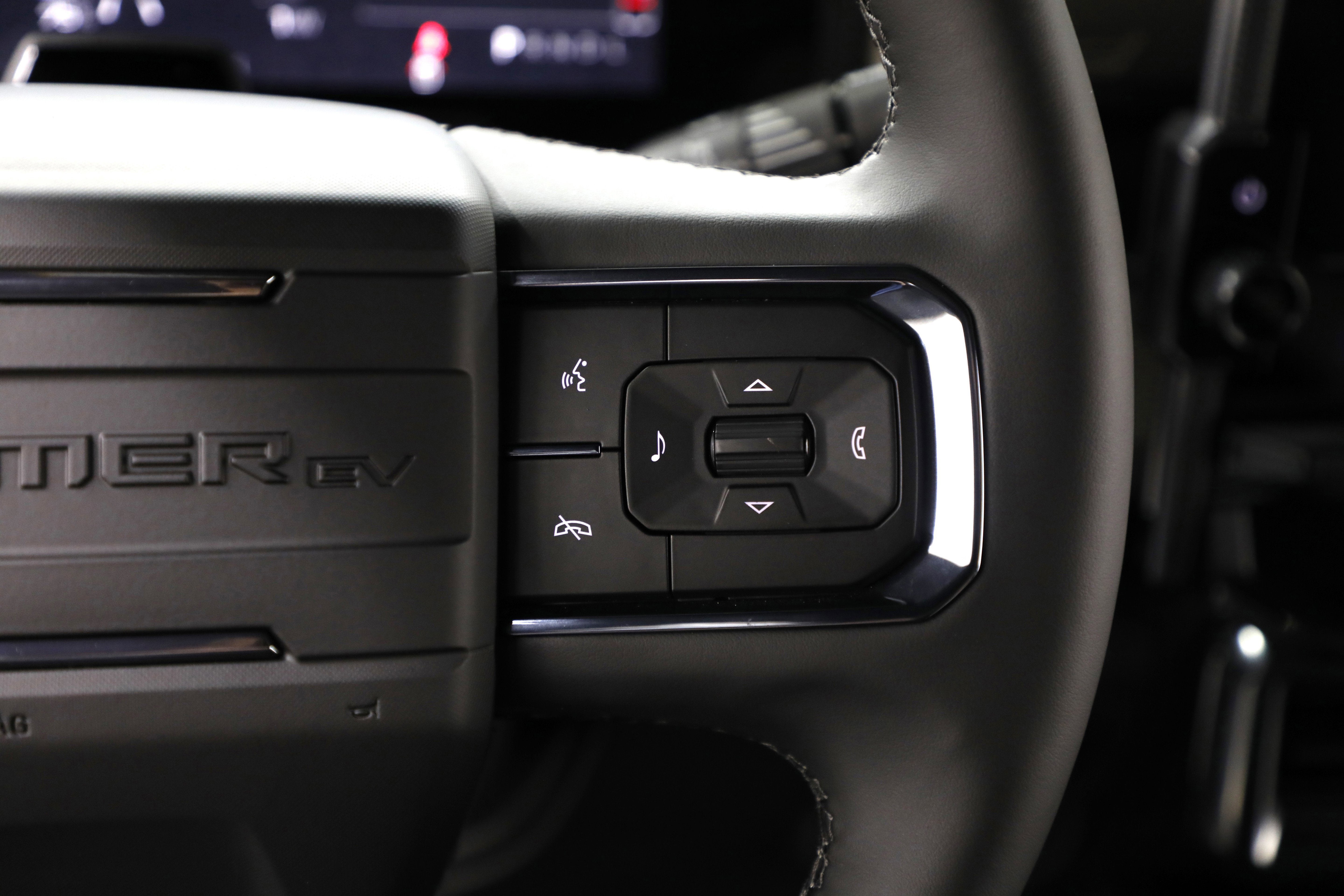 2026 GMC HUMMER EV SUV 2X