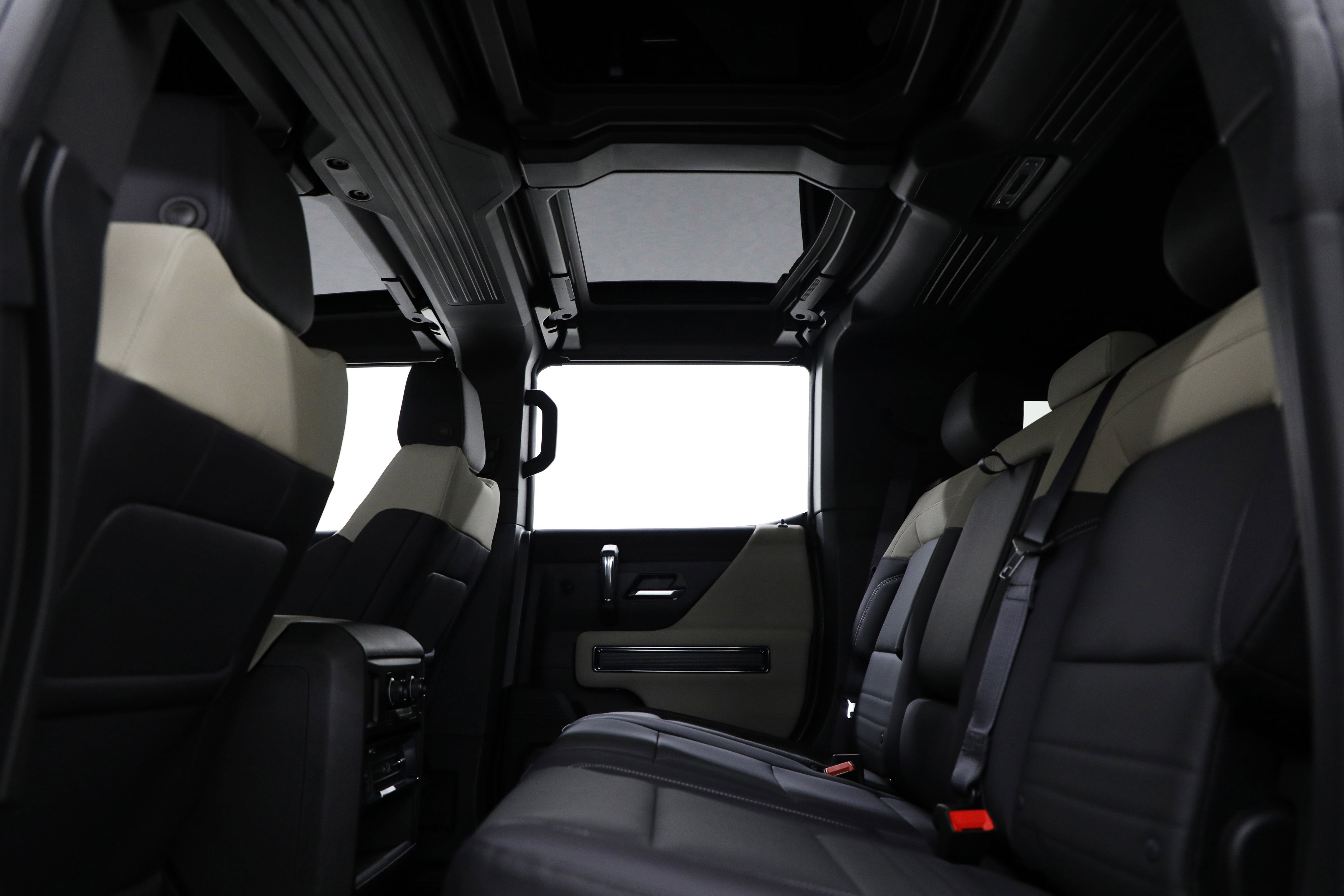 2026 GMC HUMMER EV SUV 2X