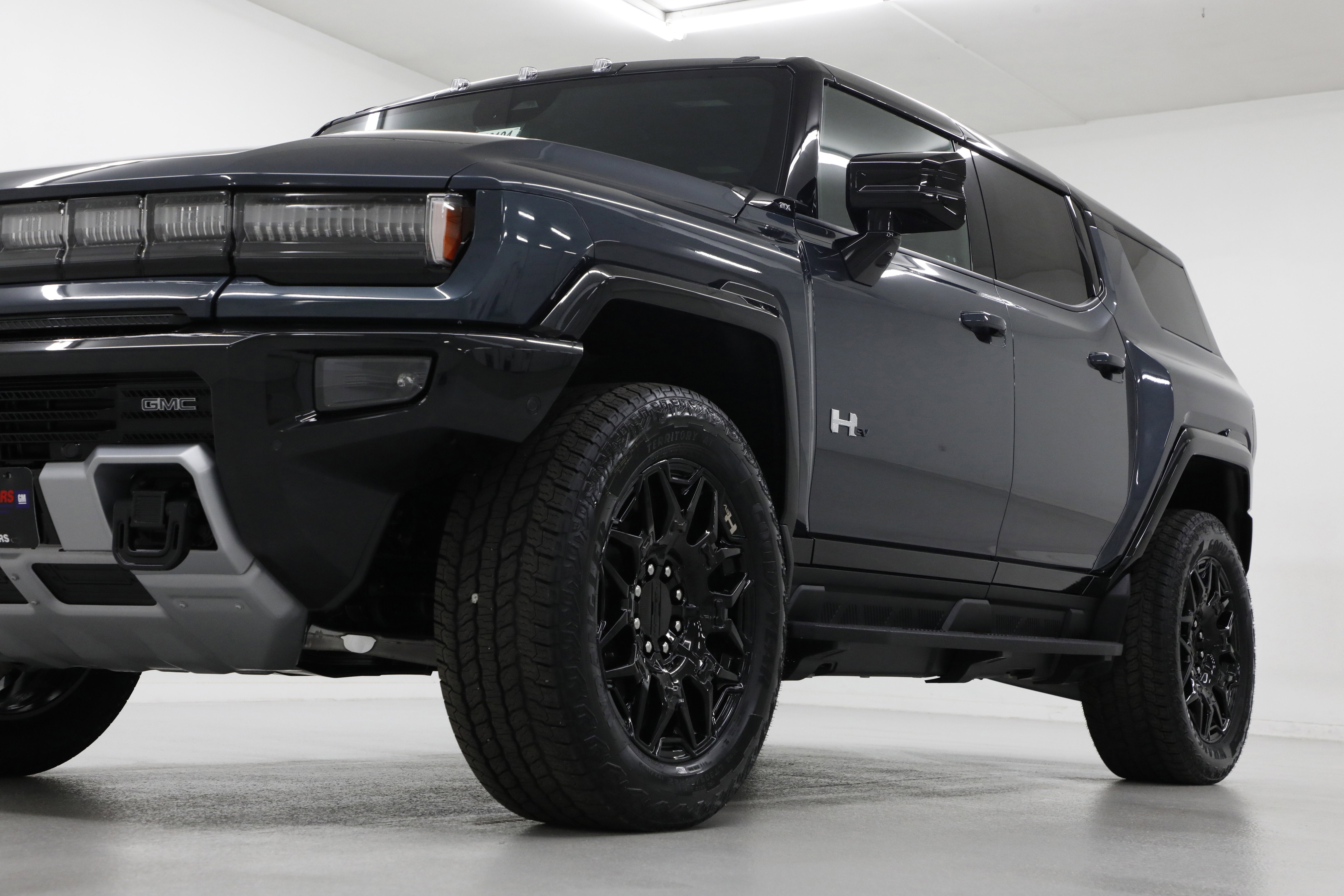 2026 GMC HUMMER EV SUV 2X