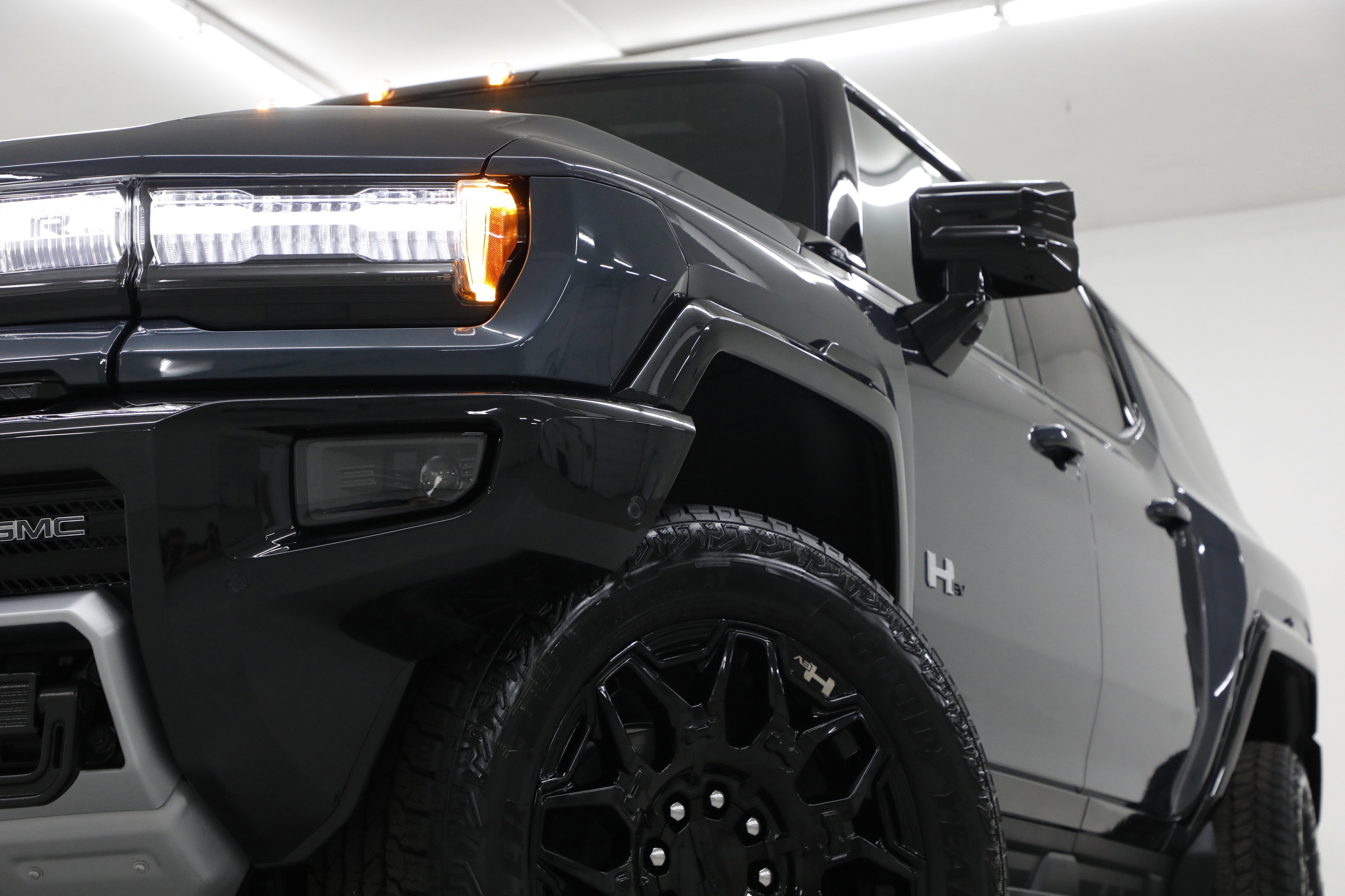 2026 GMC HUMMER EV SUV 2X