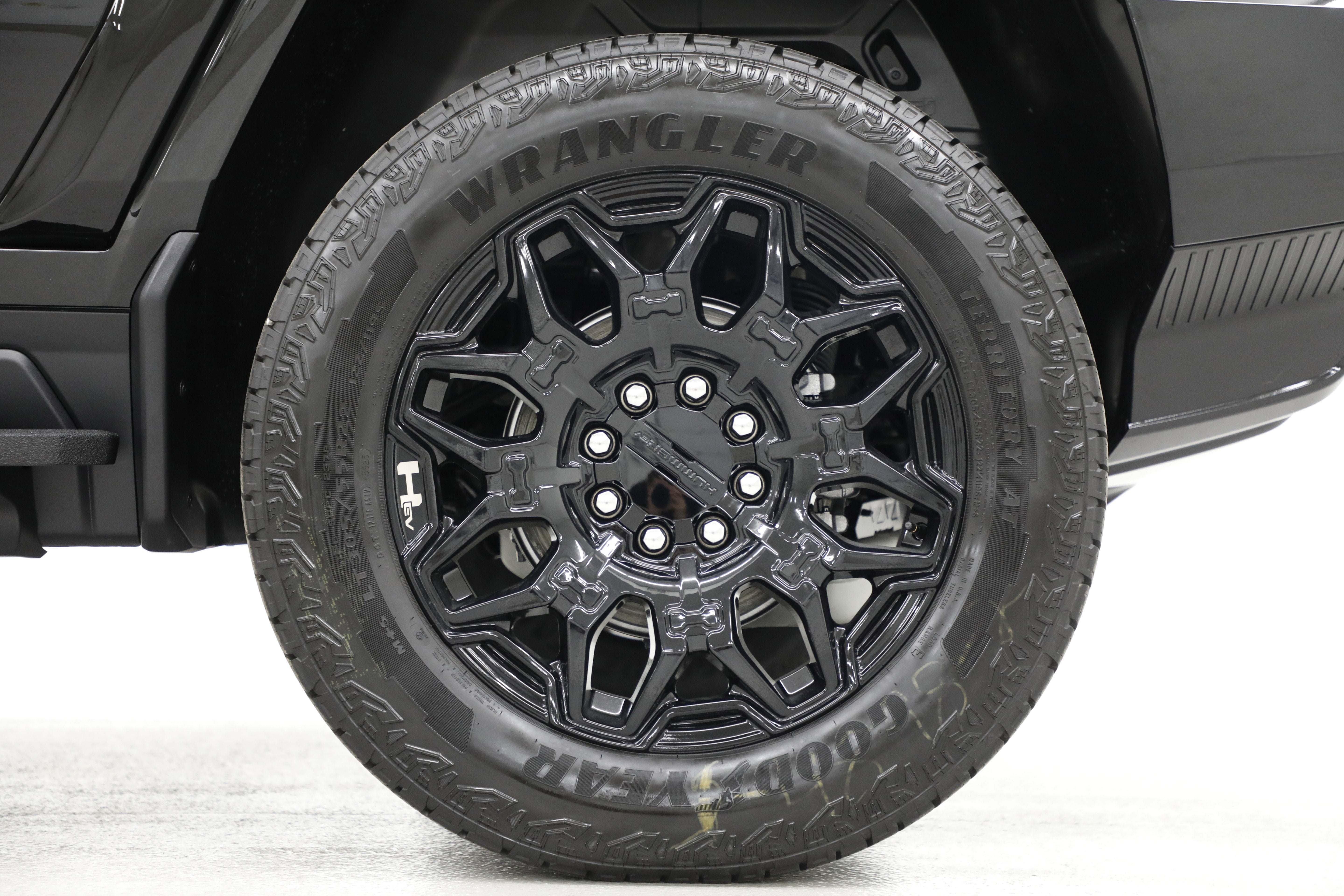 2026 GMC HUMMER EV SUV 2X