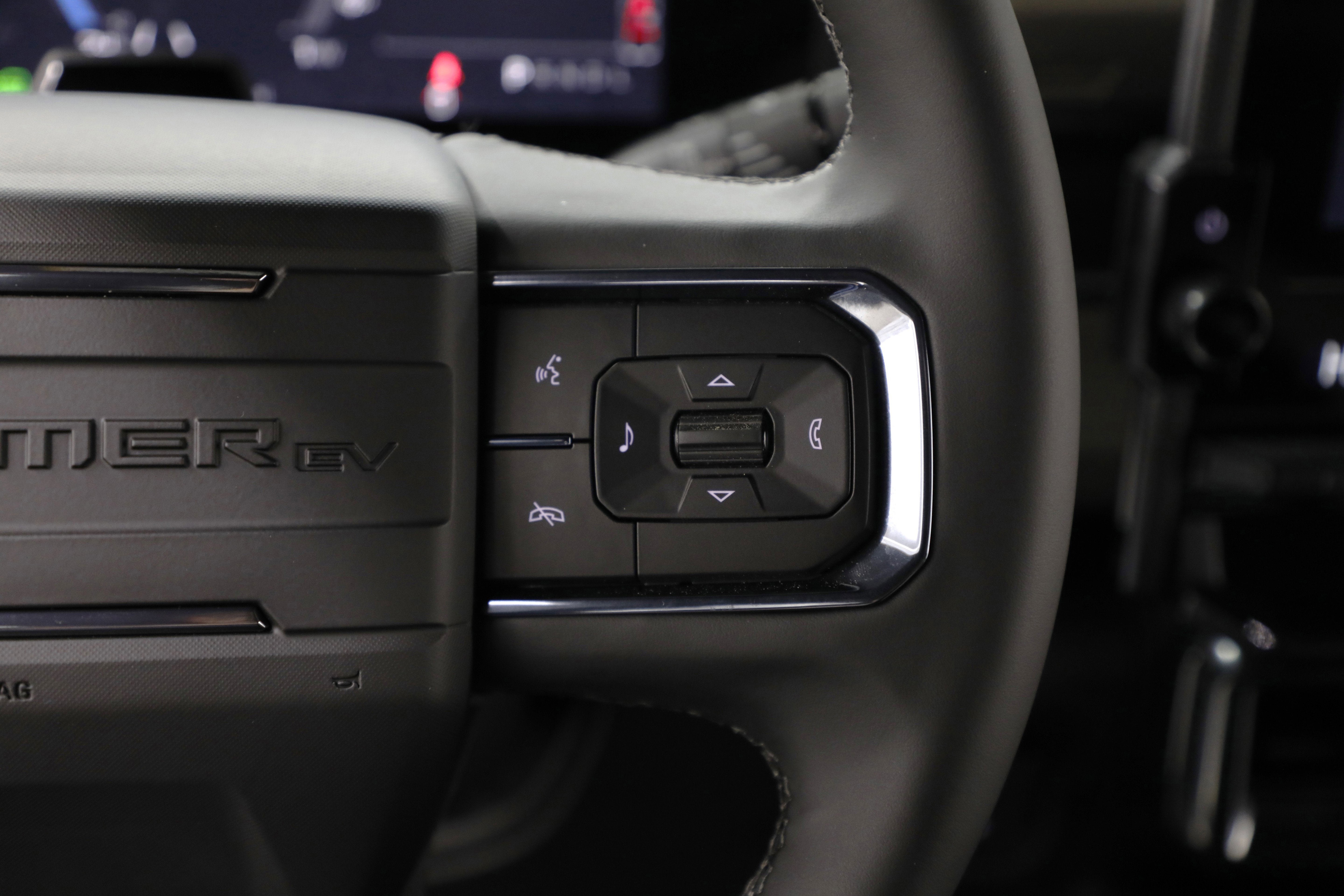 2026 GMC HUMMER EV SUV 2X