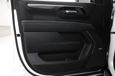 2025 Chevrolet Suburban RST