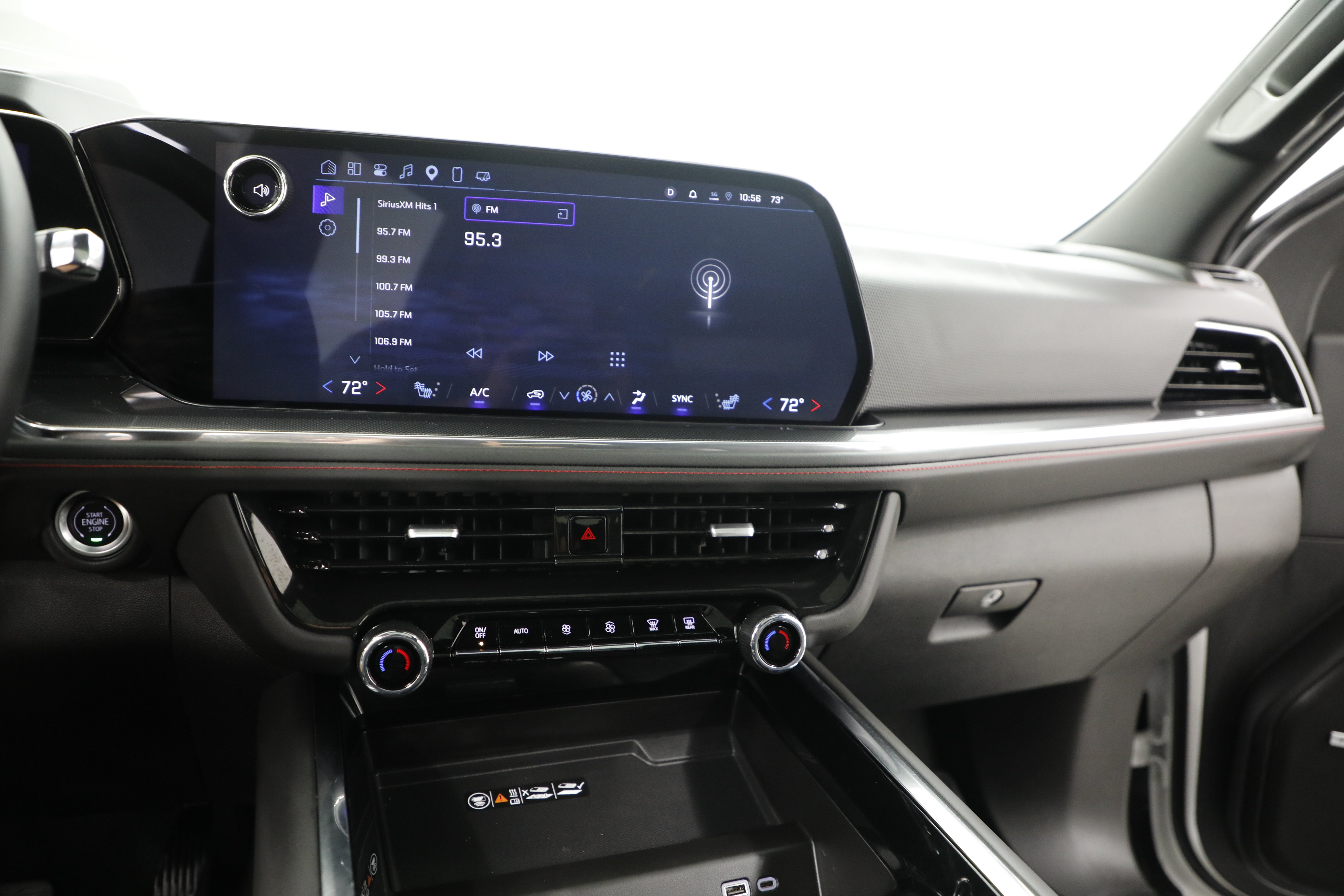 2025 Chevrolet Suburban RST