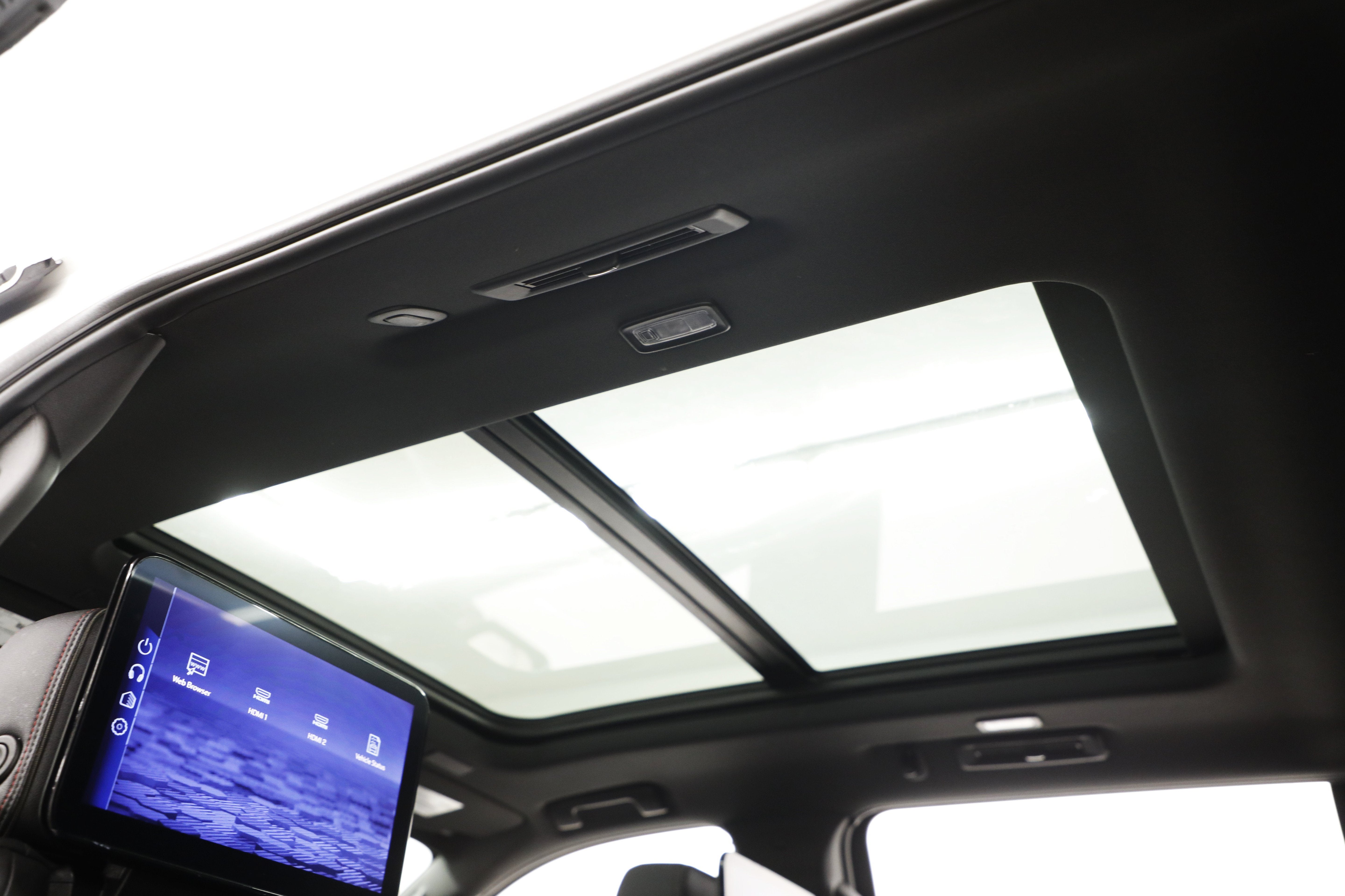2025 Chevrolet Suburban RST