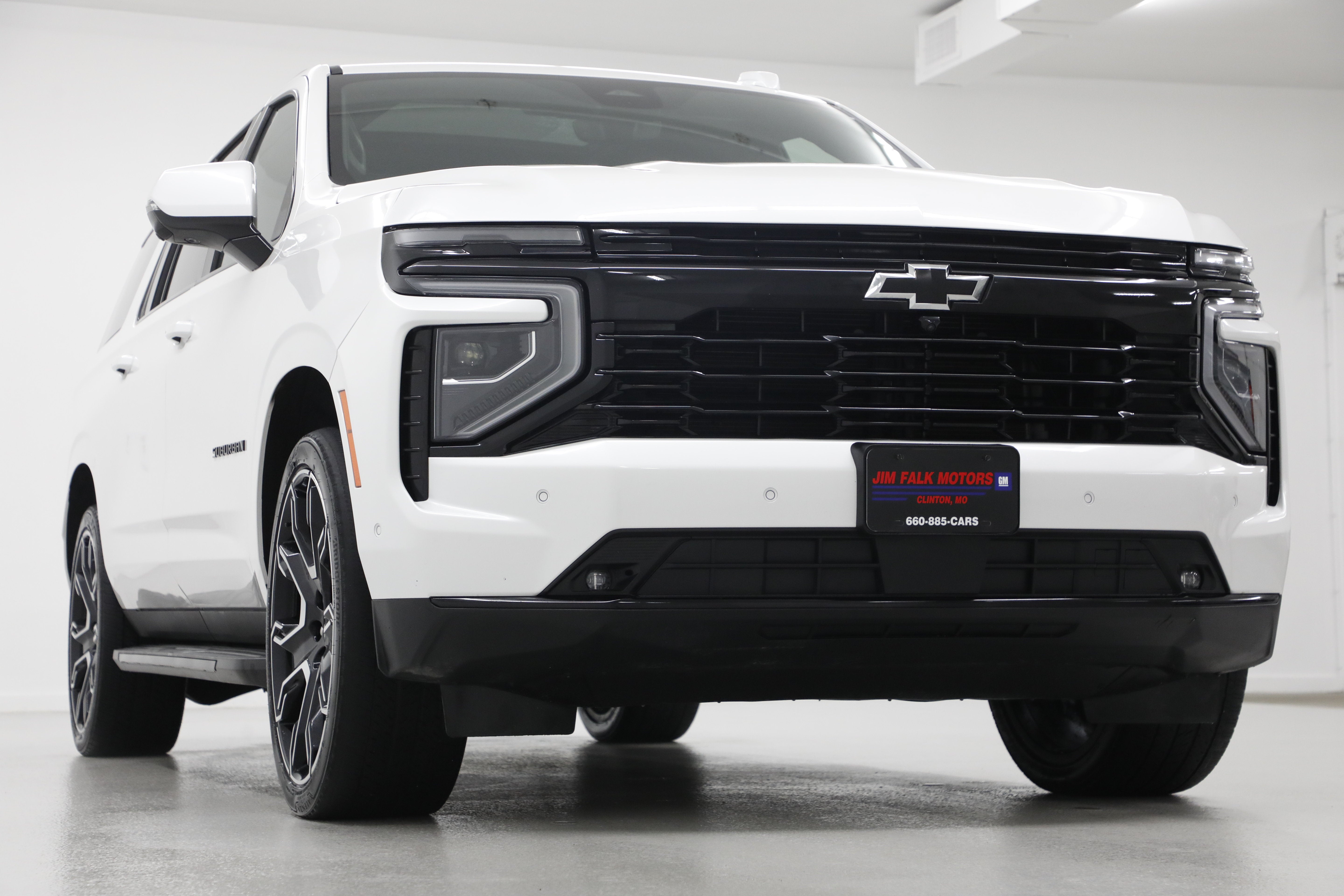 2025 Chevrolet Suburban RST