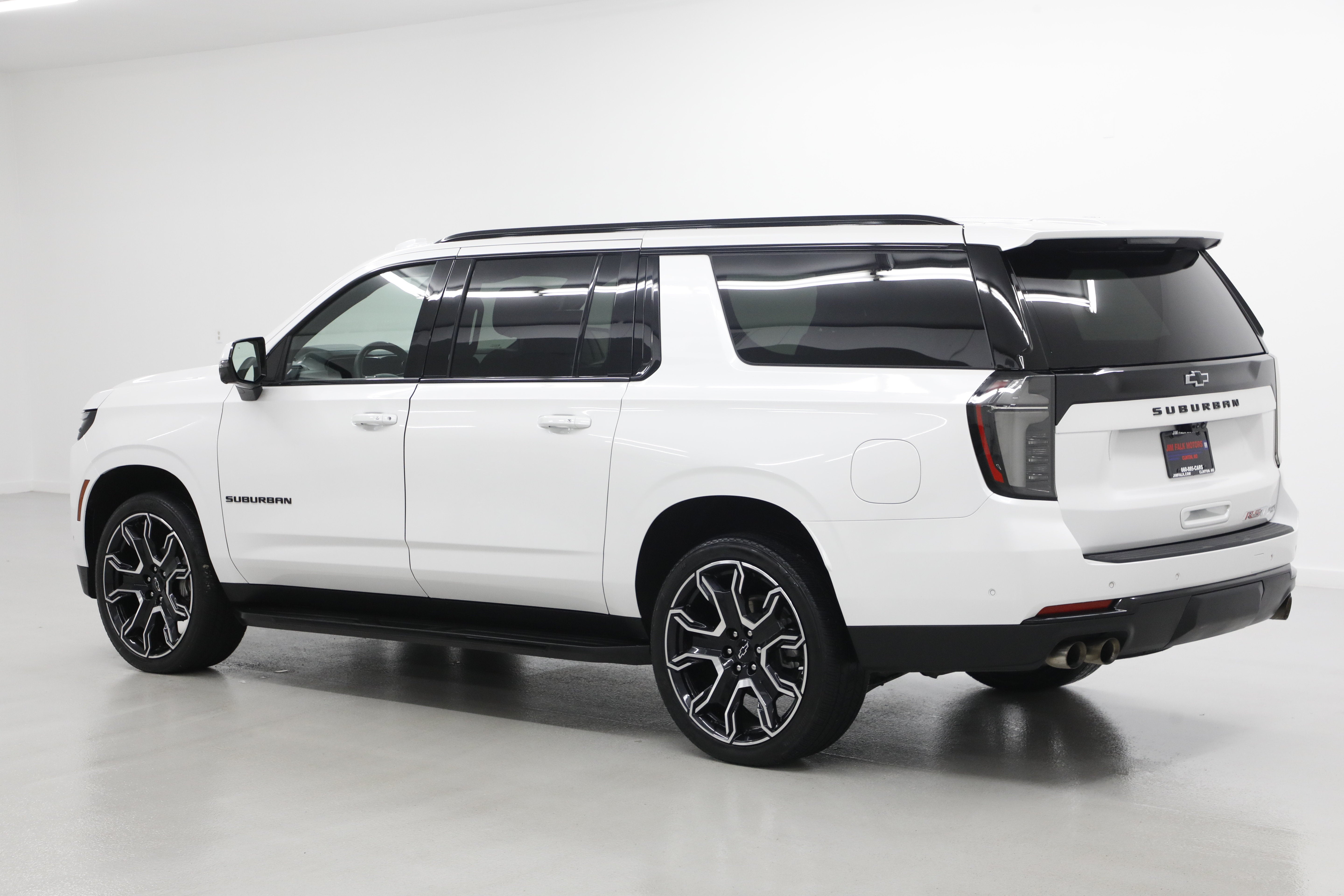 2025 Chevrolet Suburban RST