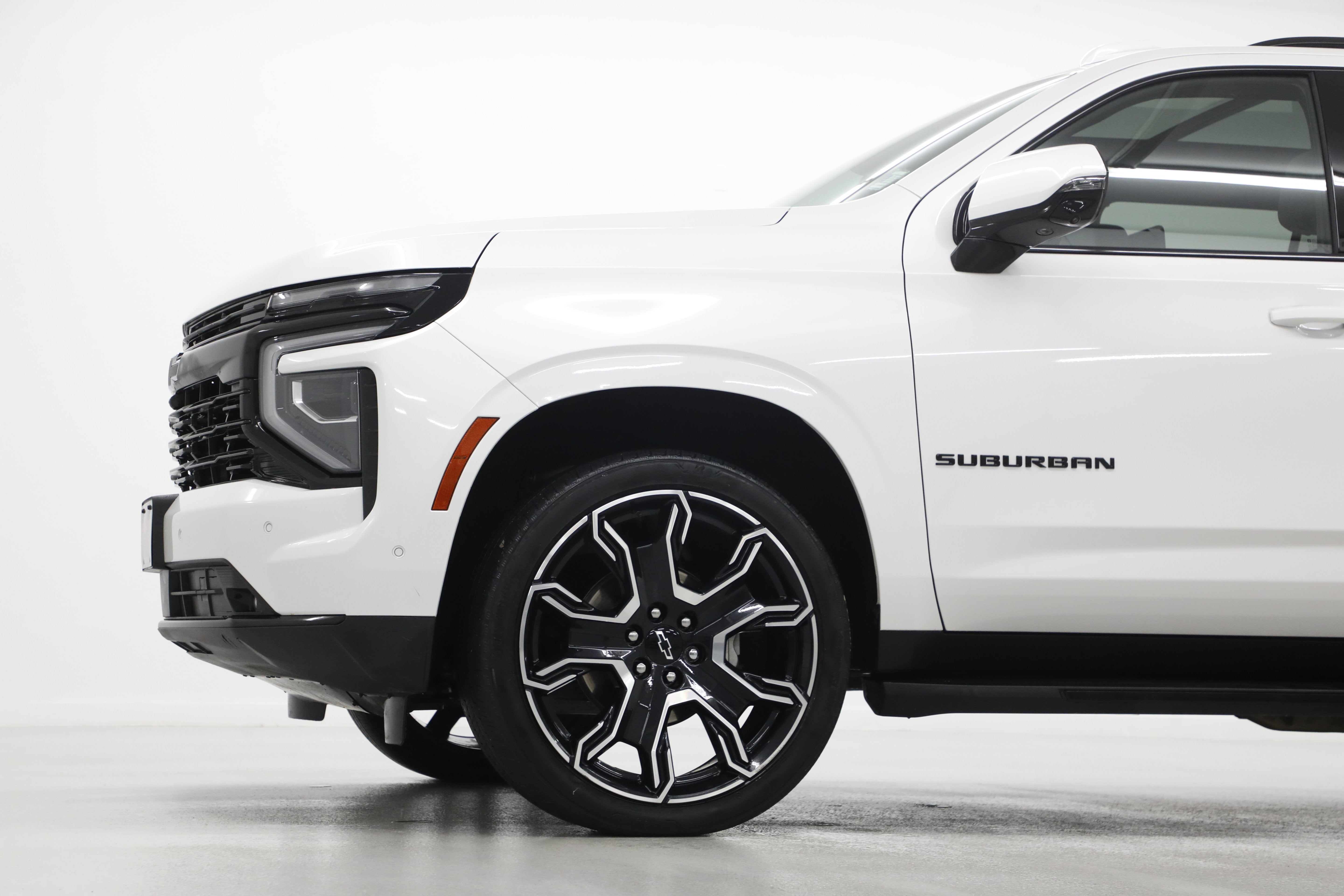 2025 Chevrolet Suburban RST